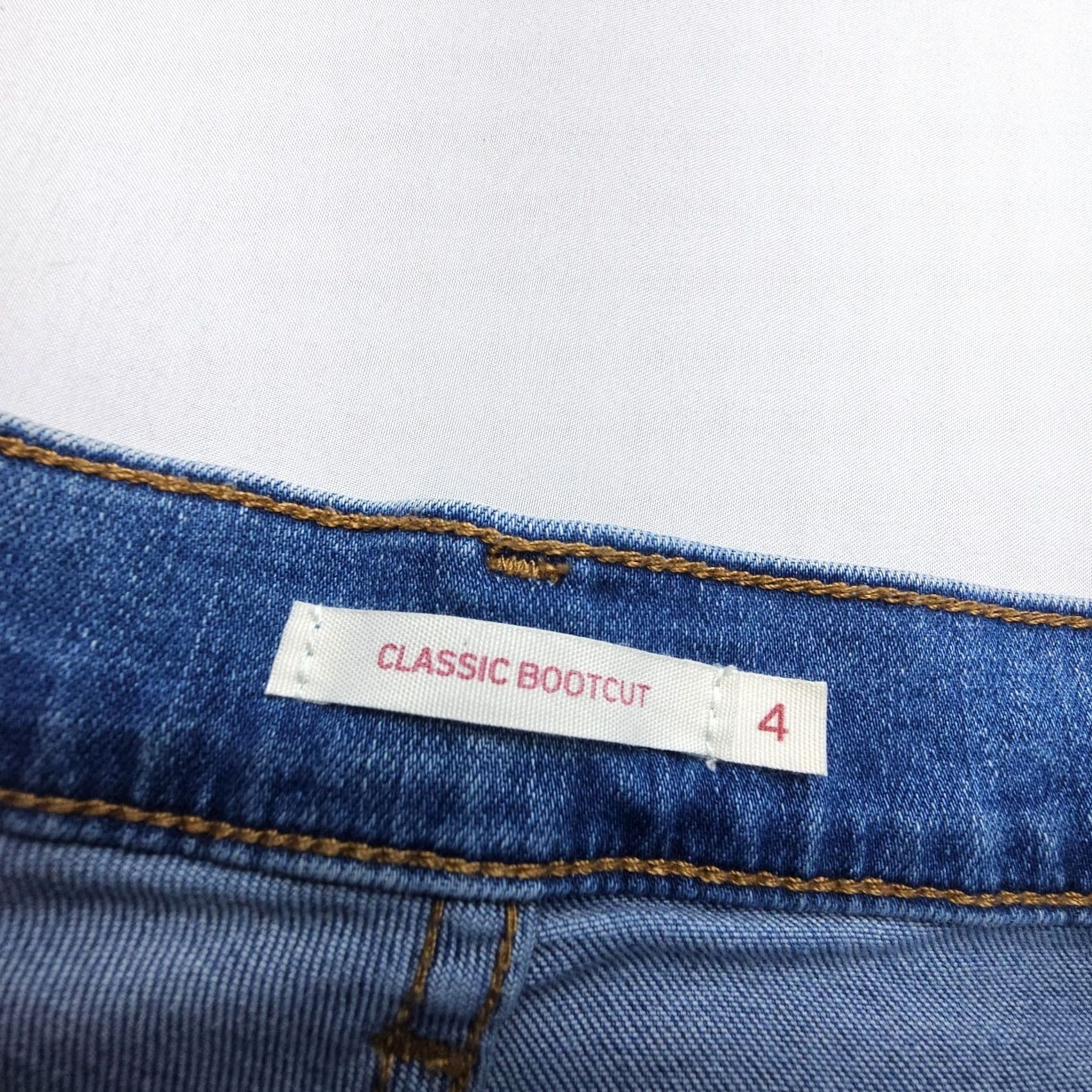 Levi's Levi's Jeans Bootcut Womens 4 Blue Stretch Denim 31" Inseam 28 Waist Logo Button 5-Pocket Design Modern Athletic? Size 27" / US 4 / IT 40 - 3 Thumbnail