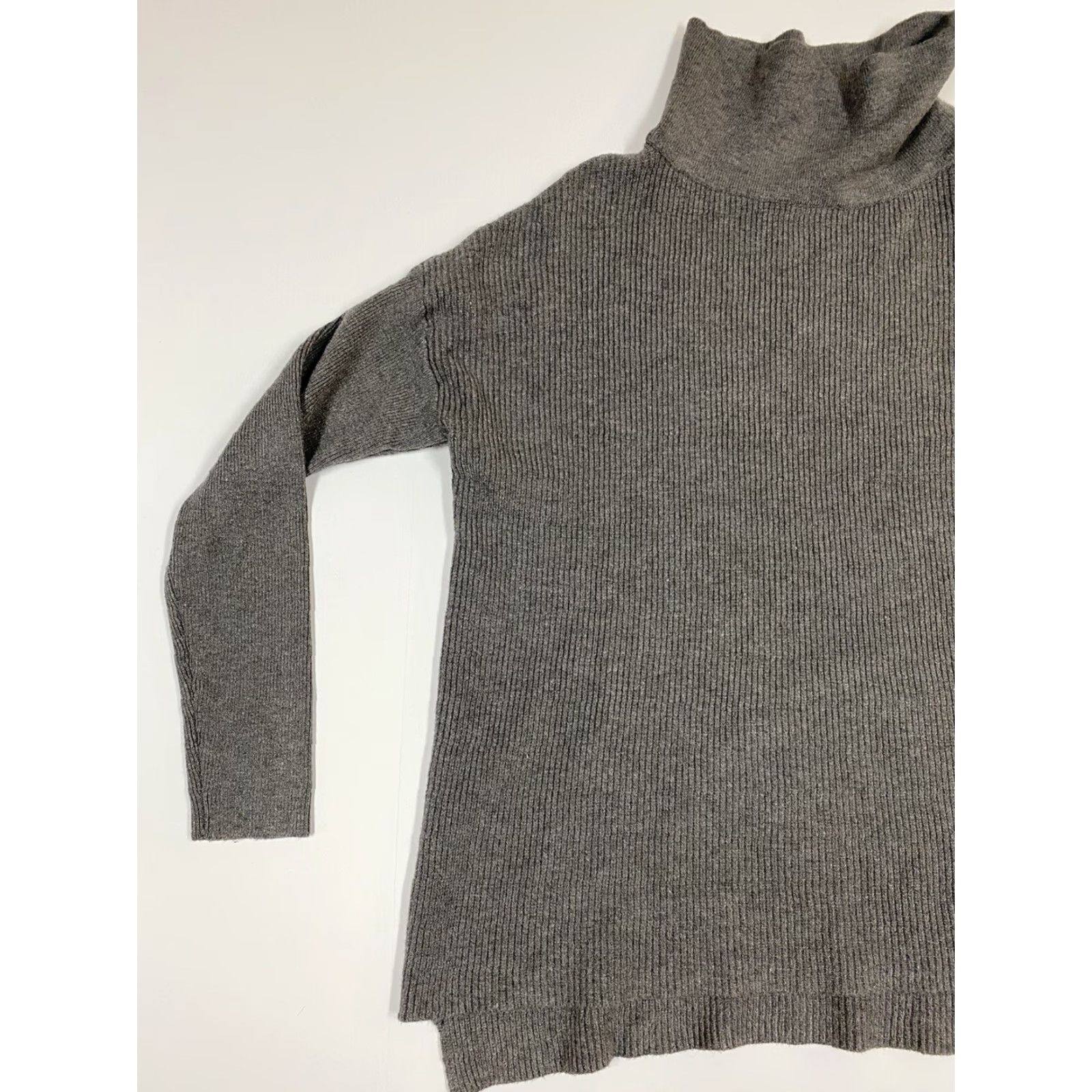 Vintage devotion by cyrus Womens Sweater Turtleneck Dolman Sleeve Pullover Gray XS Small Regular Size S Modern Knit Sleeves Long Button Pattern Solid Size S / US 4 / IT 40 - 3 Thumbnail