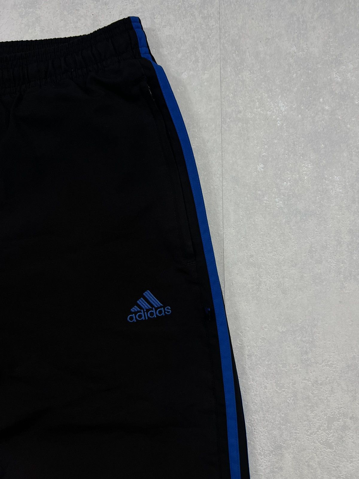 Adidas 00’s ADIDAS RETRO BAGGY 3 STRIPES TRACK PANTS Y2K Size US 32 / EU 48 - 4 Thumbnail