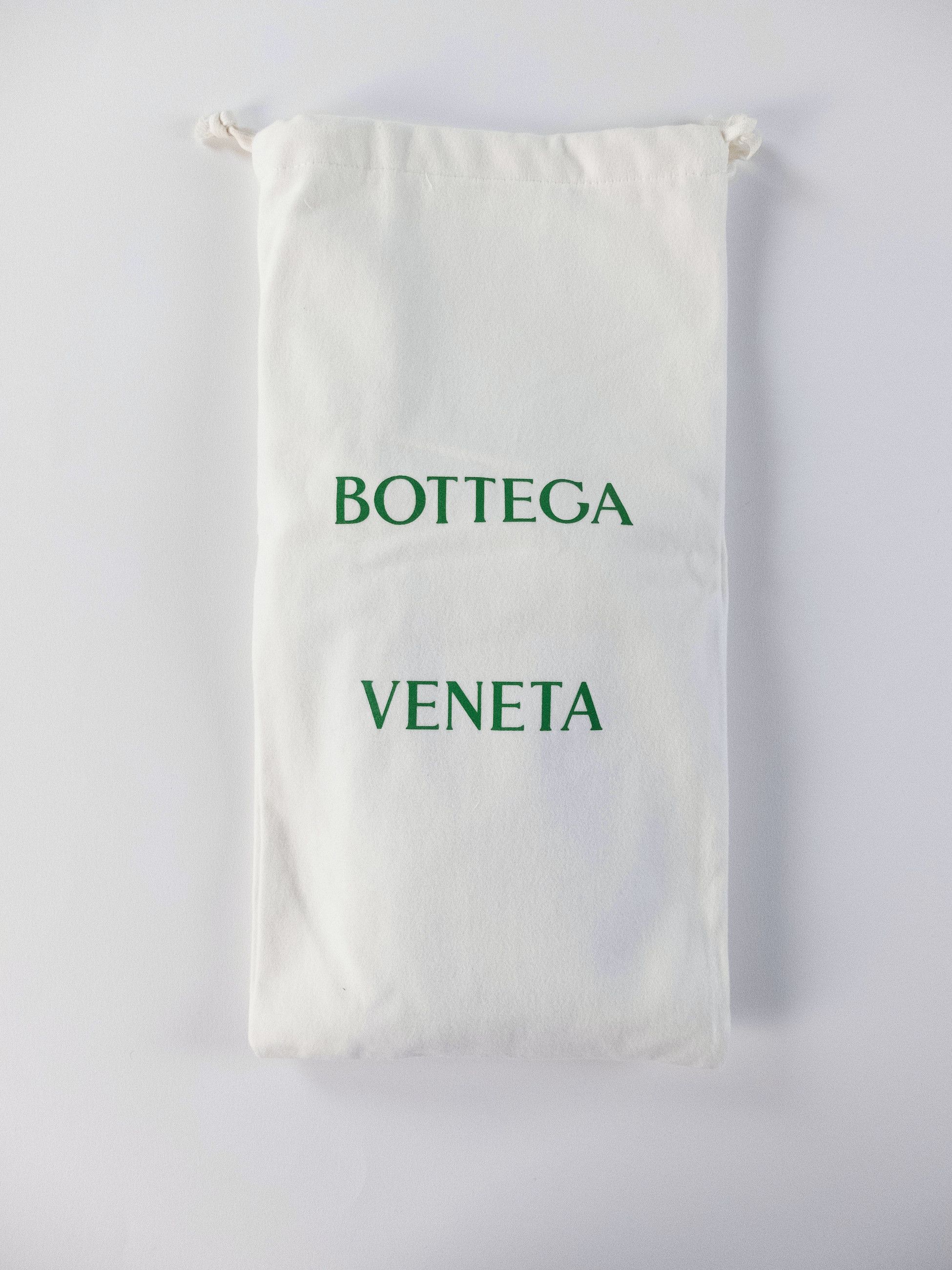 Bottega Veneta BOTTEGA VENETA black soft nappa leather midi gloves Small q Size ONE SIZE - 7 Thumbnail