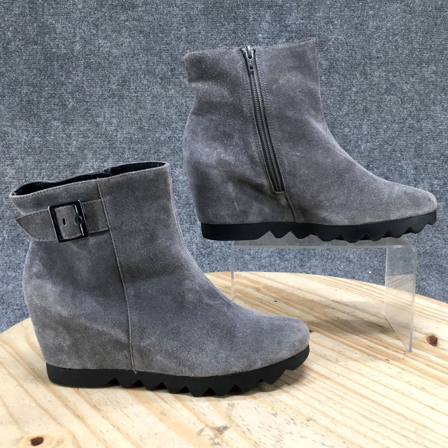 Vintage Aerosoles Boots Womens 9.5 M Confidential Bootie Gray Leather Casual Wedge Heels Boots Size US 10 / IT 40 - 2 Thumbnail
