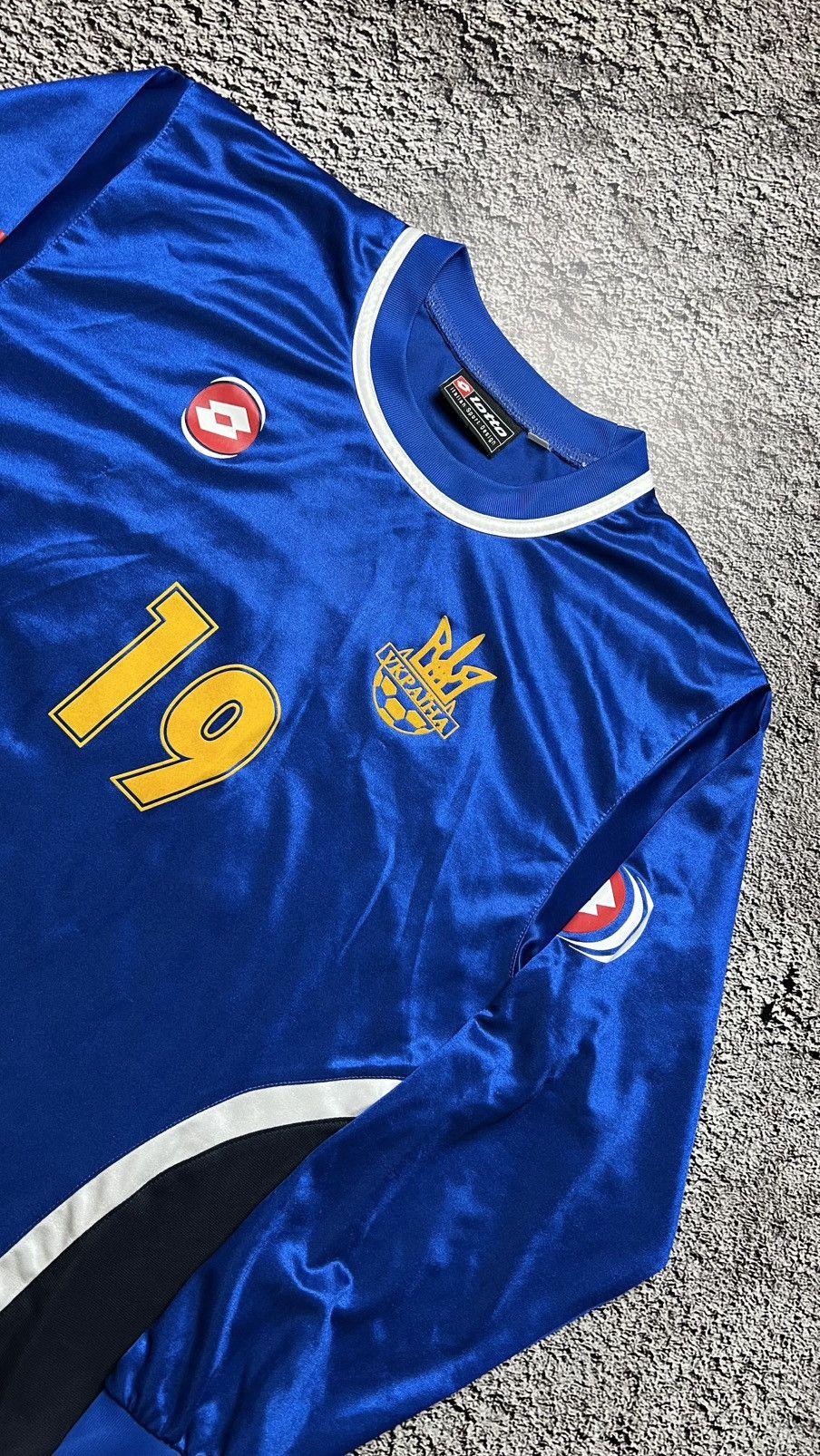 Lotto Sport Early 00’s Ukraine national football team #19 lotto jersey Size US M / EU 48-50 / 2 - 2 Thumbnail