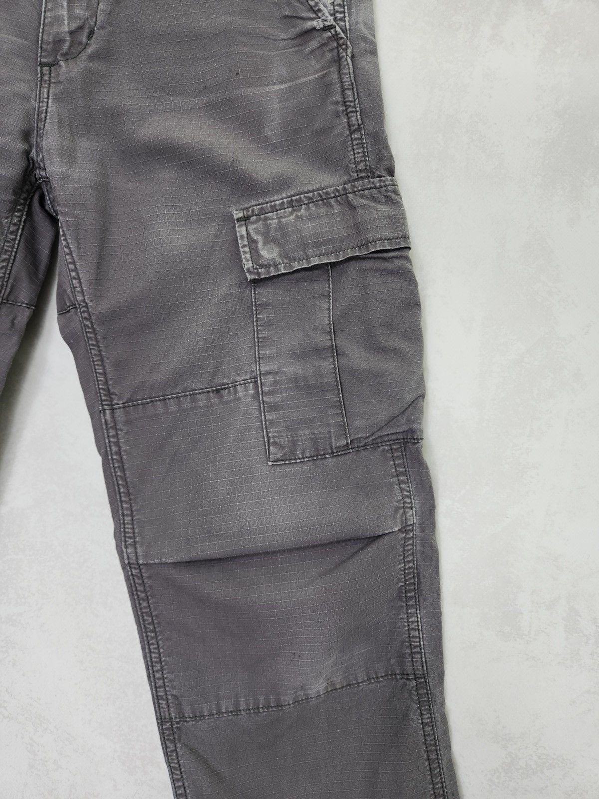 Carhartt × Carhartt Wip × Vintage Vintage 90s Carhartt Cargo Aviation Pants distressed 29x32 Size US 29 - 5 Thumbnail