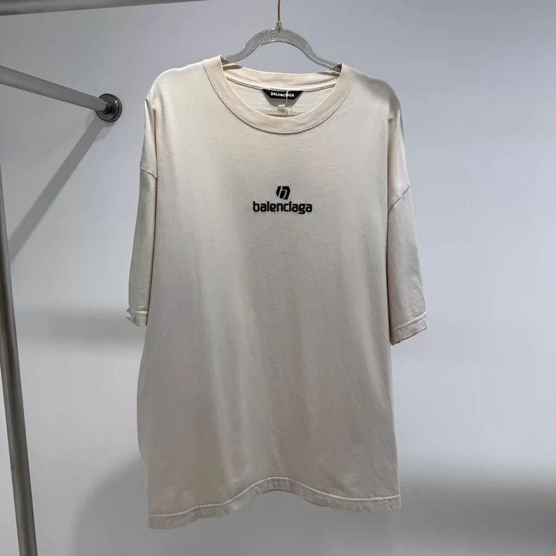 Balenciaga Balenciaga Logo Short Sleeve Size US L / EU 52-54 / 3 - 1 Thumbnail