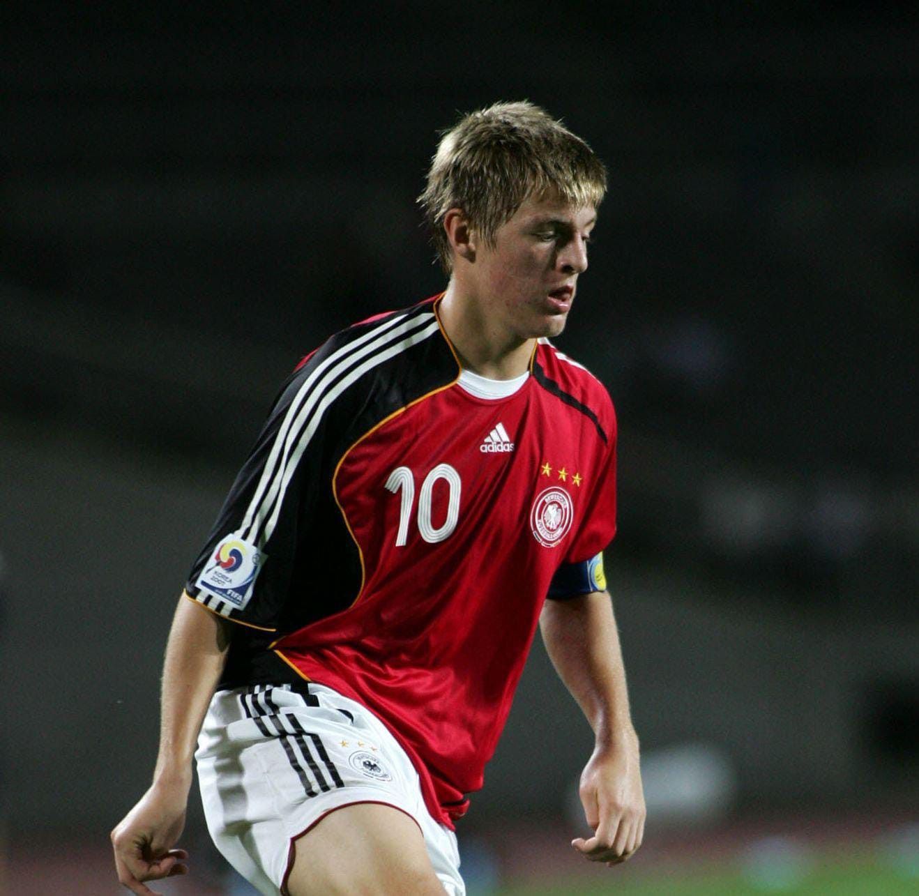 Adidas Germany away 2006 toni kroos jersey football Size US XL / EU 56 / 4 - 13 Thumbnail