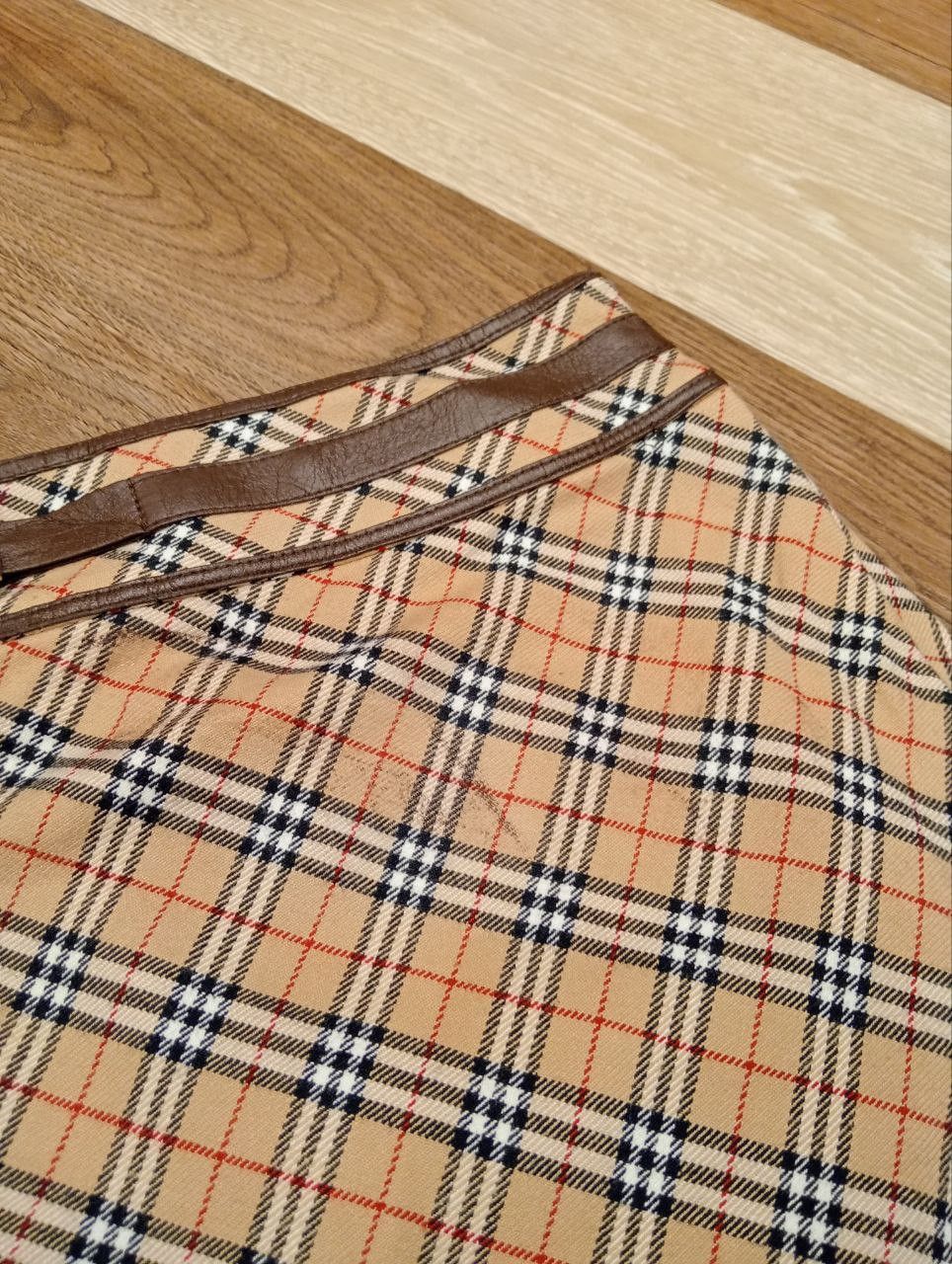 Burberry BURBERRY BLUE LABEL NOVA CHECK STRETCH SKIRT Size 25" / US 0 / IT 36 - 5 Thumbnail