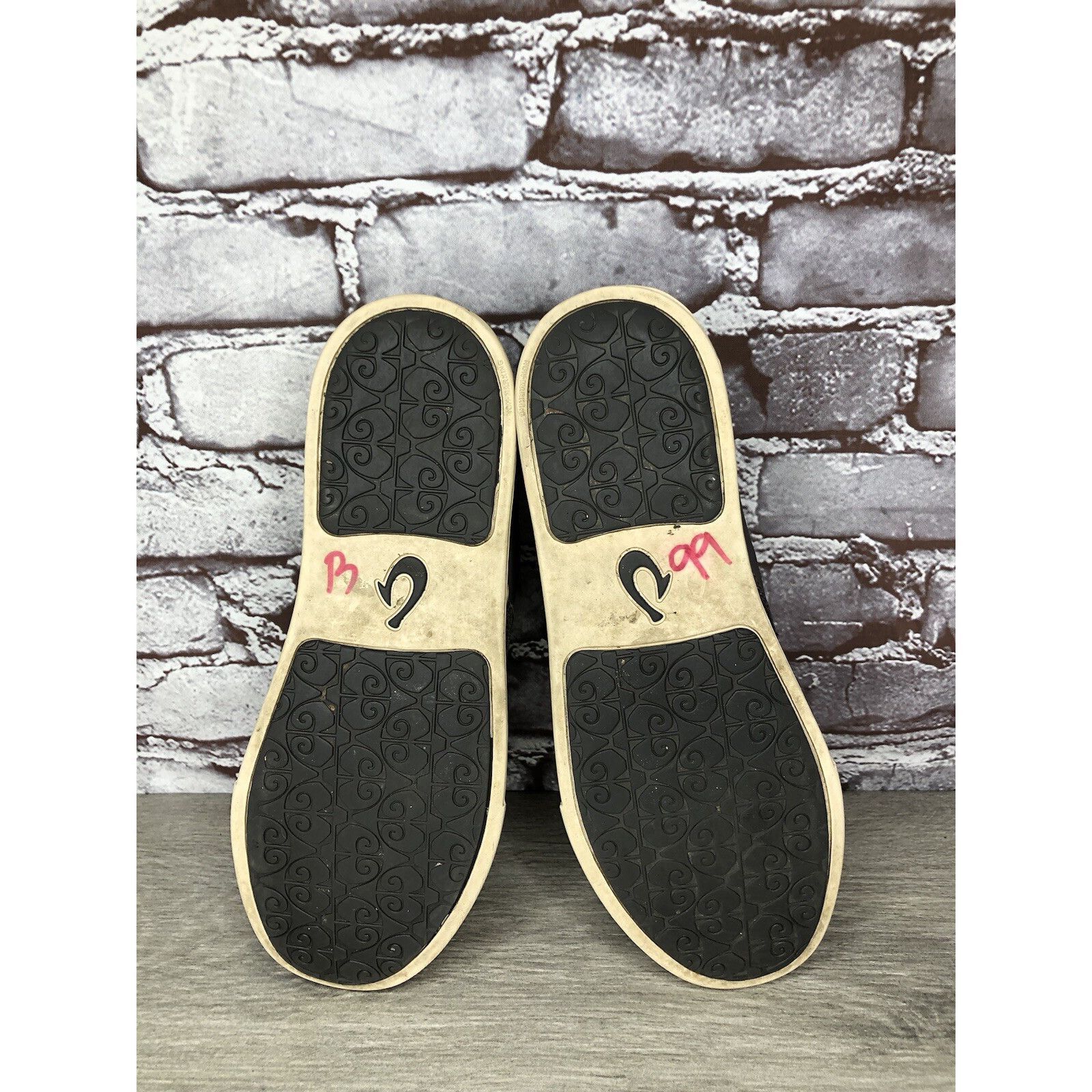 Olukai OluKai Pehuea Gray Textile Slip On Sneakers Beach Shoes Wome Size US 10 / IT 40 - 6 Thumbnail