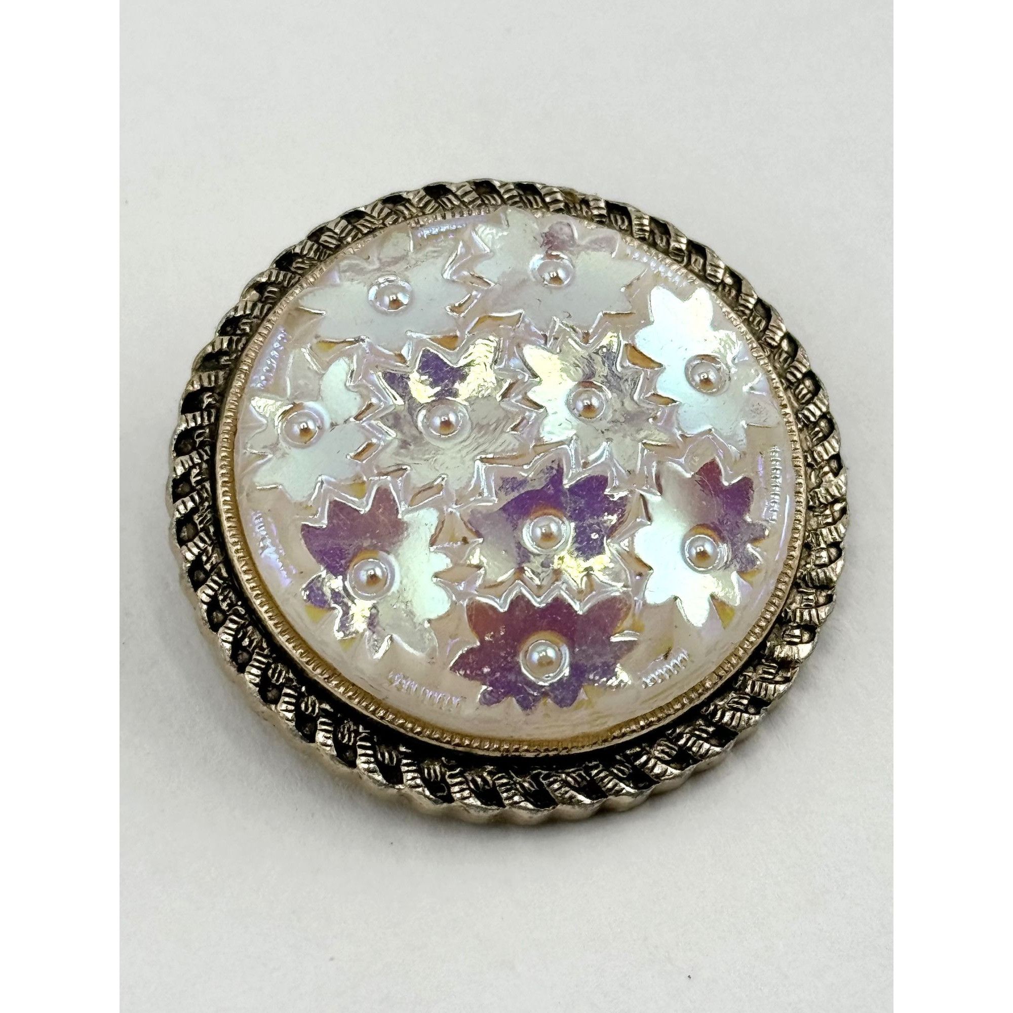 Vintage Vintage iridescent floral scarf guard clip Size ONE SIZE - 1 Thumbnail