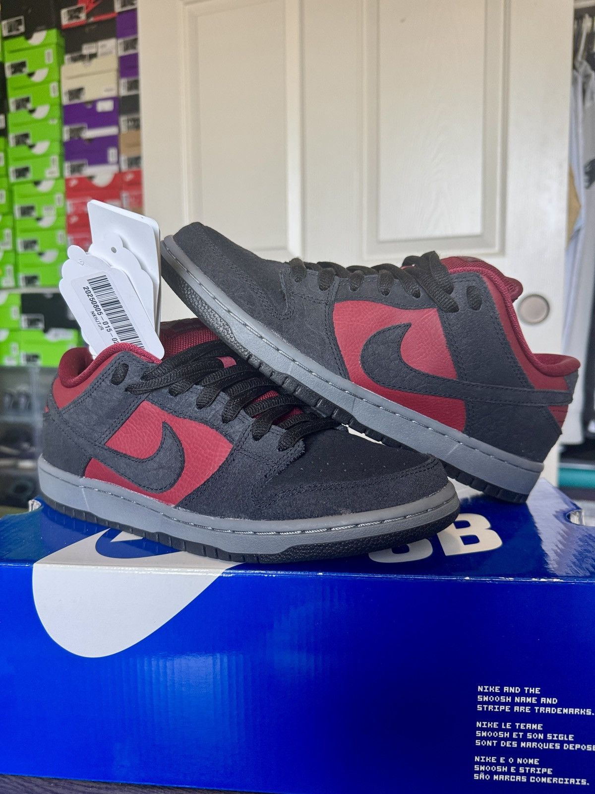 Nike SB Nike Dunk Low Pro SB Red Wine “Black Team Red’ Sample Size US 9 / EU 42 - 1 Thumbnail