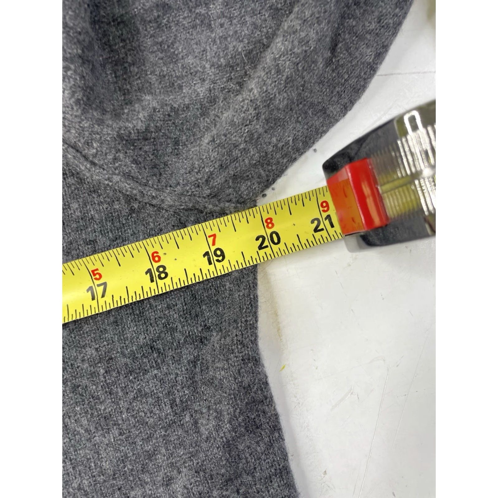 Vintage Magaschoni 100% Cashmere V-Neck Pullover Sweater Gray Womens Small Size S / US 4 / IT 40 - 7 Thumbnail
