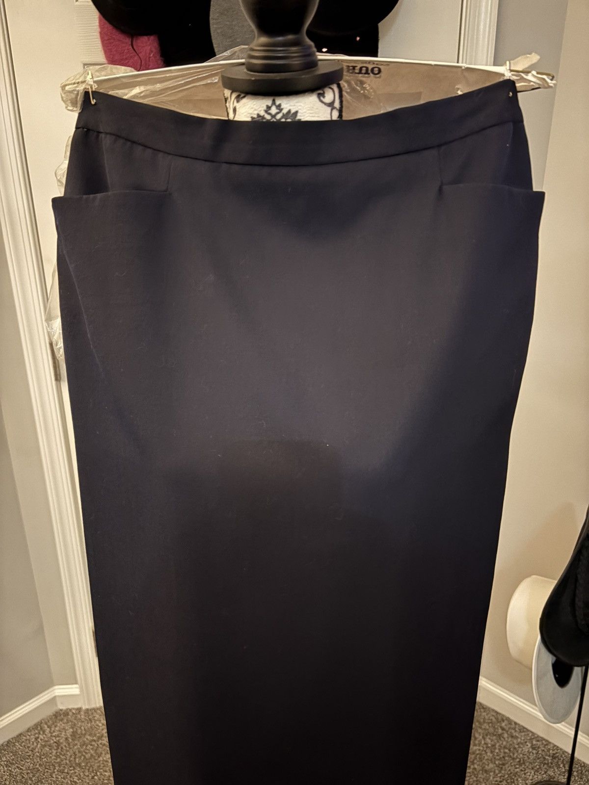 Evan Picone Evan Picone size 12 navy blue skirt Size 34" / US 12 / IT 48 - 1 Thumbnail