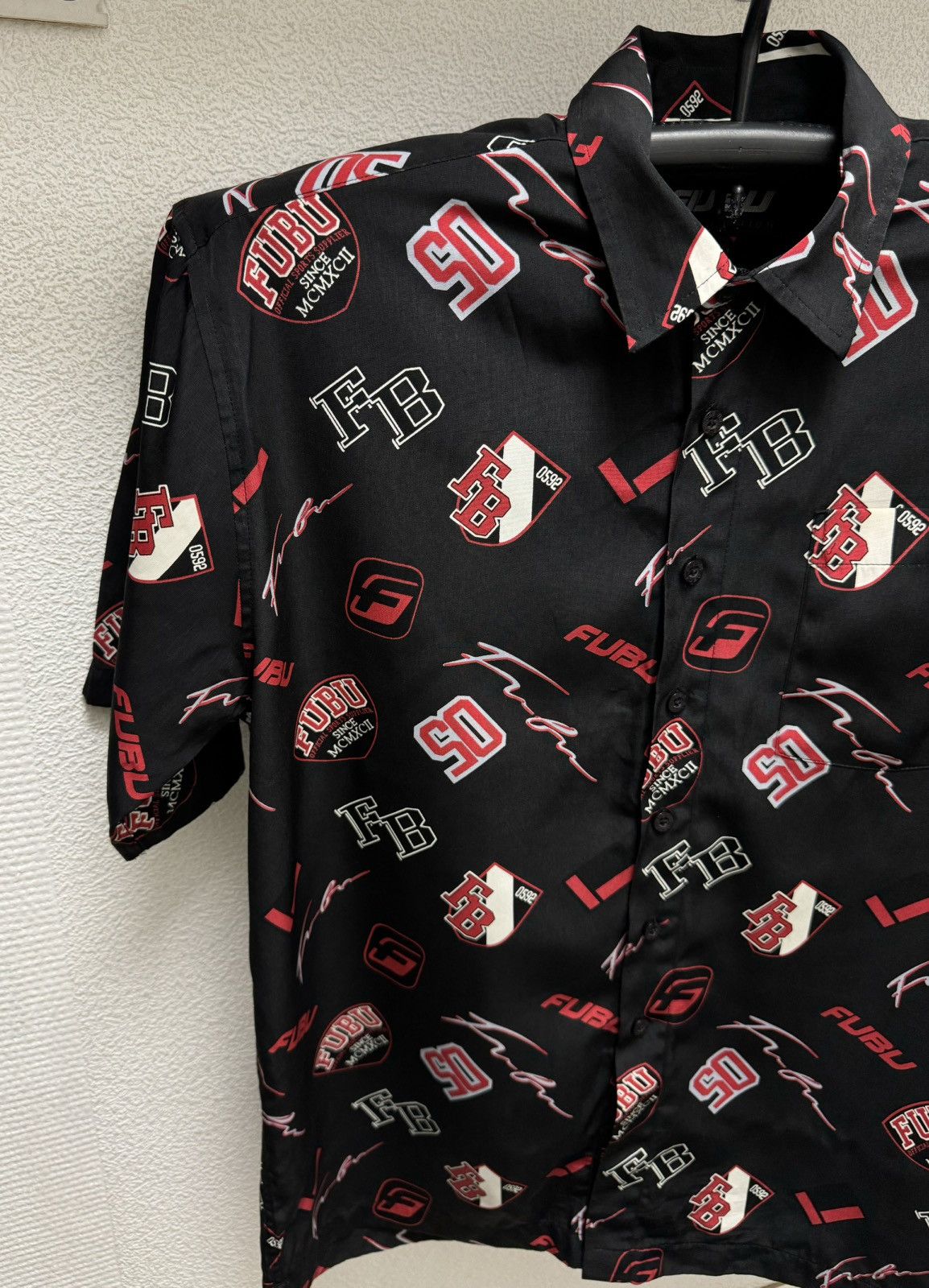 Fubu Fubu fullprint monogram silk shirt L sz Size US L / EU 52-54 / 3 - 3 Thumbnail