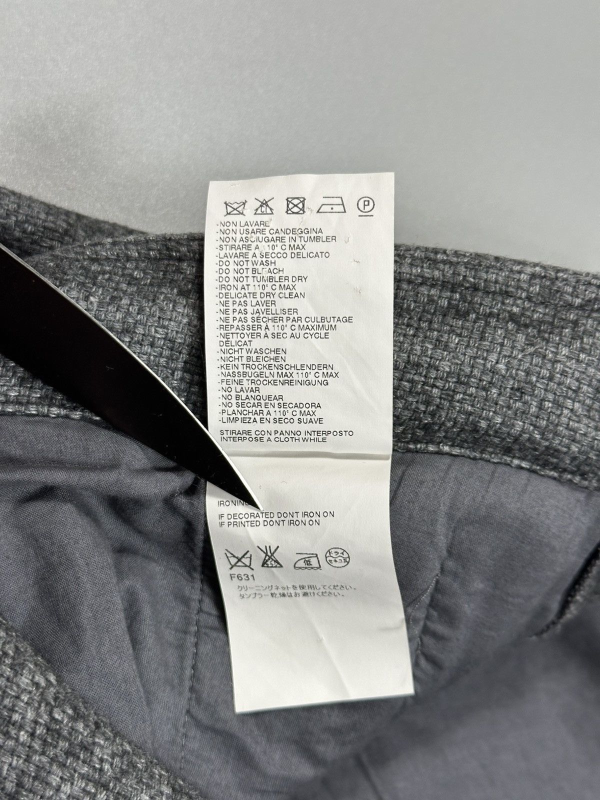 Maison Margiela Maison Margiela Textured Wool-Blend Drawstring Trousers Size US 34 / EU 50 - 11 Thumbnail