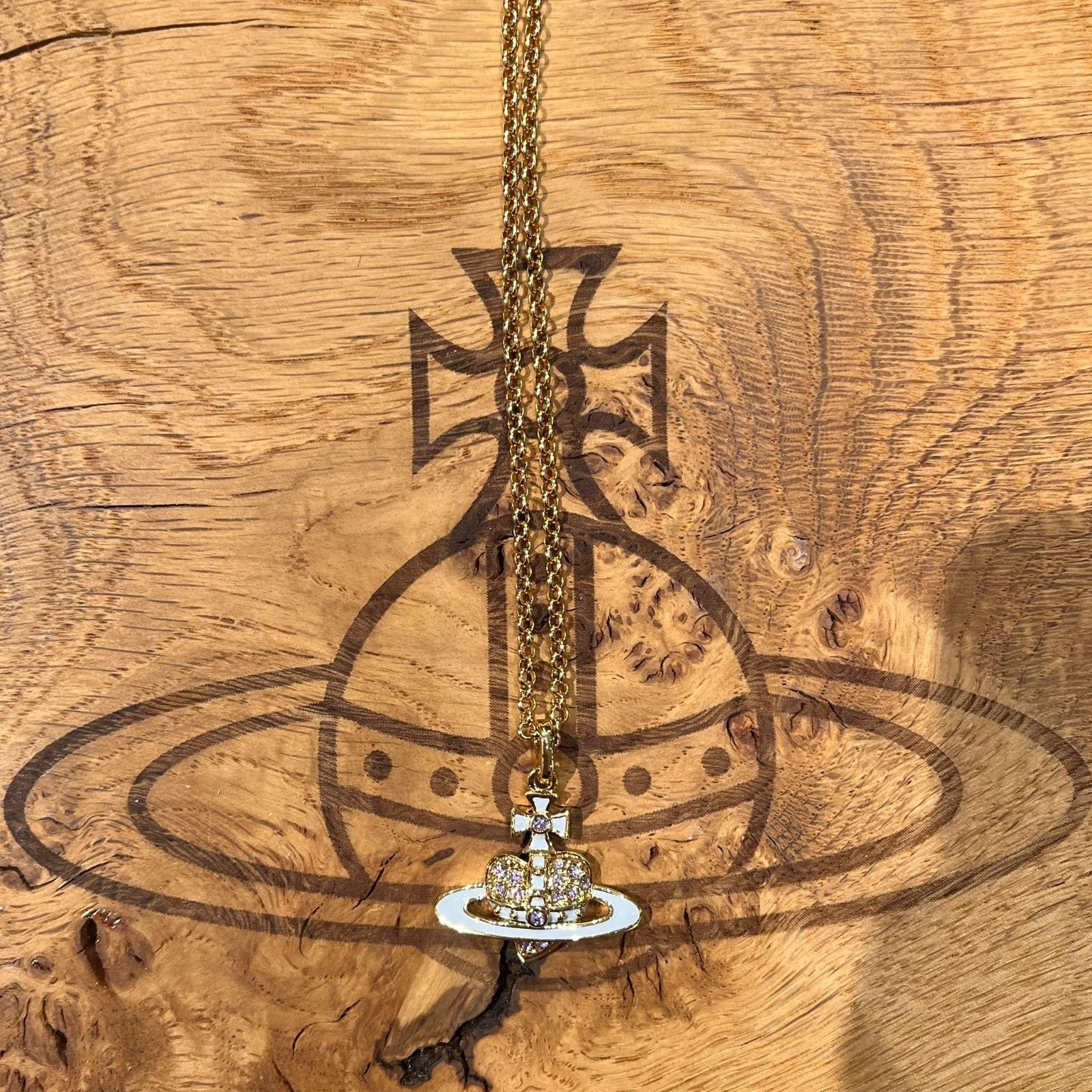 Vivienne Westwood o1f1d3z0525 Size: OS / Reverse Heart Pendant Necklace Size ONE SIZE - 1 Preview