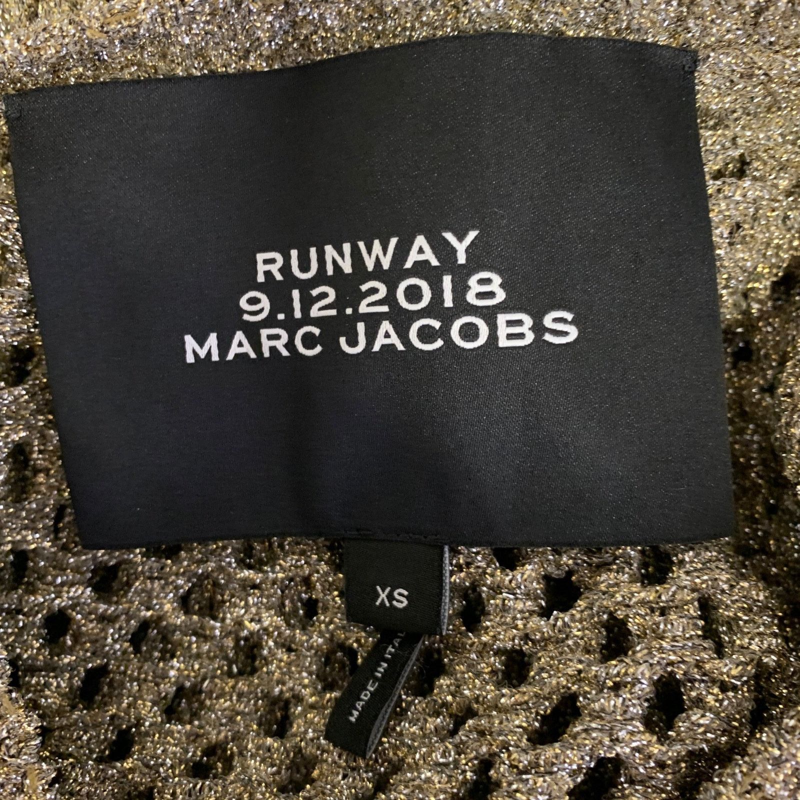 Marc Jacobs MARC JACOBS Size XS Gold Nylon Crew-Neck Pullover Size XS / US 0-2 / IT 36-38 - 5 Thumbnail