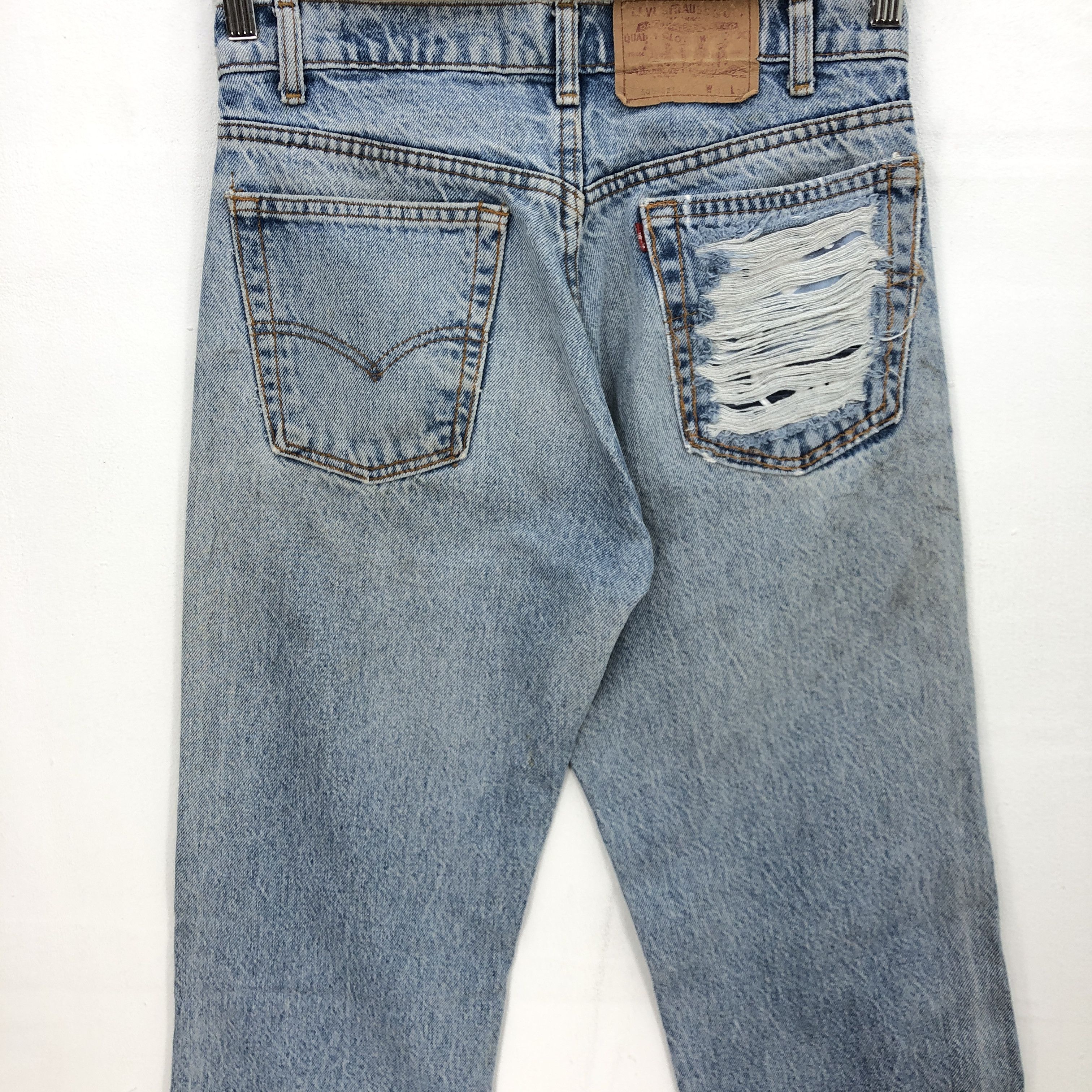 Levi's Vintage Levis 505 Distressed Jeans Levi's Denim Ripped Pants Size 28" / US 6 / IT 42 - 4 Thumbnail