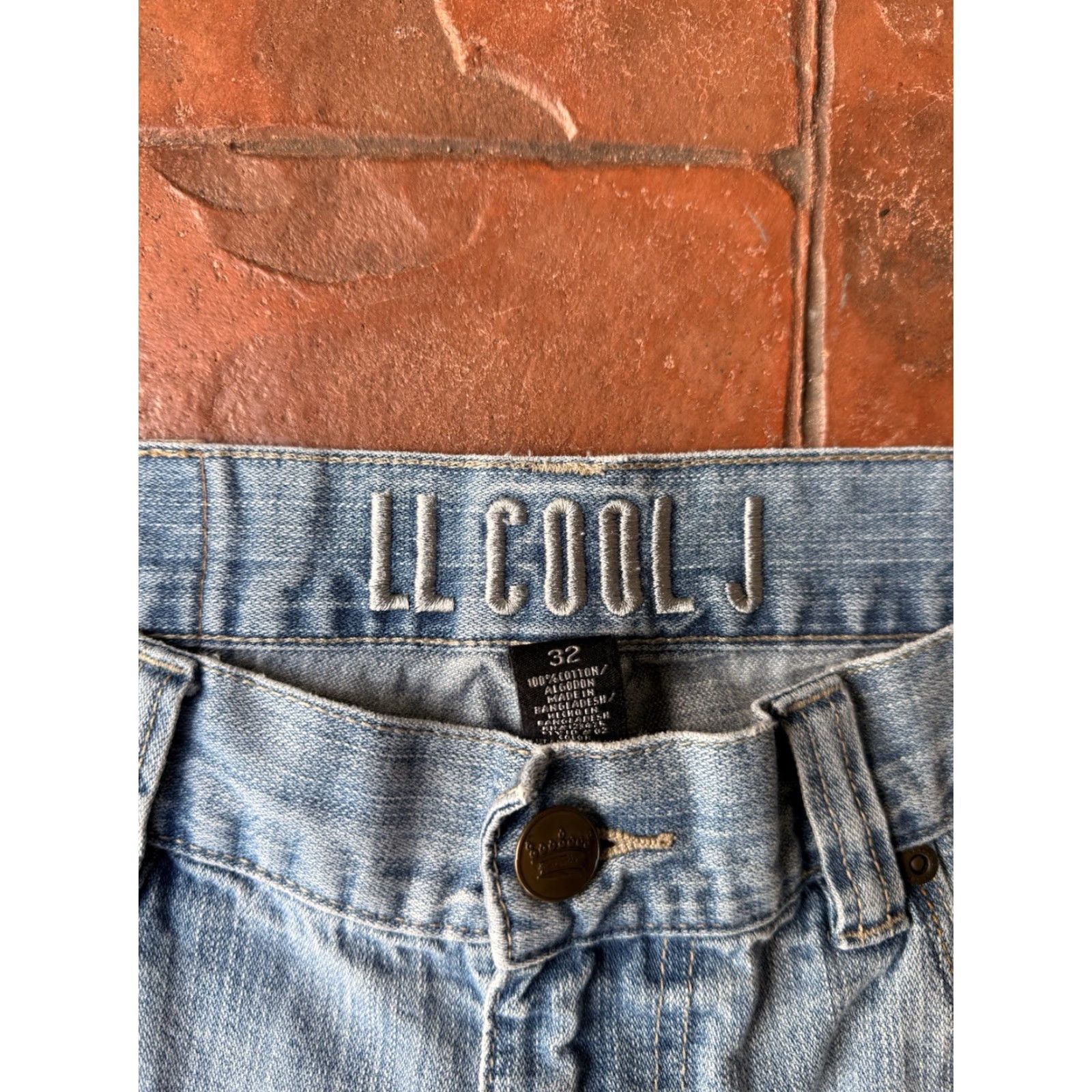 Denime VINTAGE LL Cool J Baggy Denim Shorts Men’s 32 Blue Jorts Hip-Hop 90s Grunge Retro Bermuda Denim Shorts Men’s 32 Blue Size US 32 / EU 48 - 2 Thumbnail