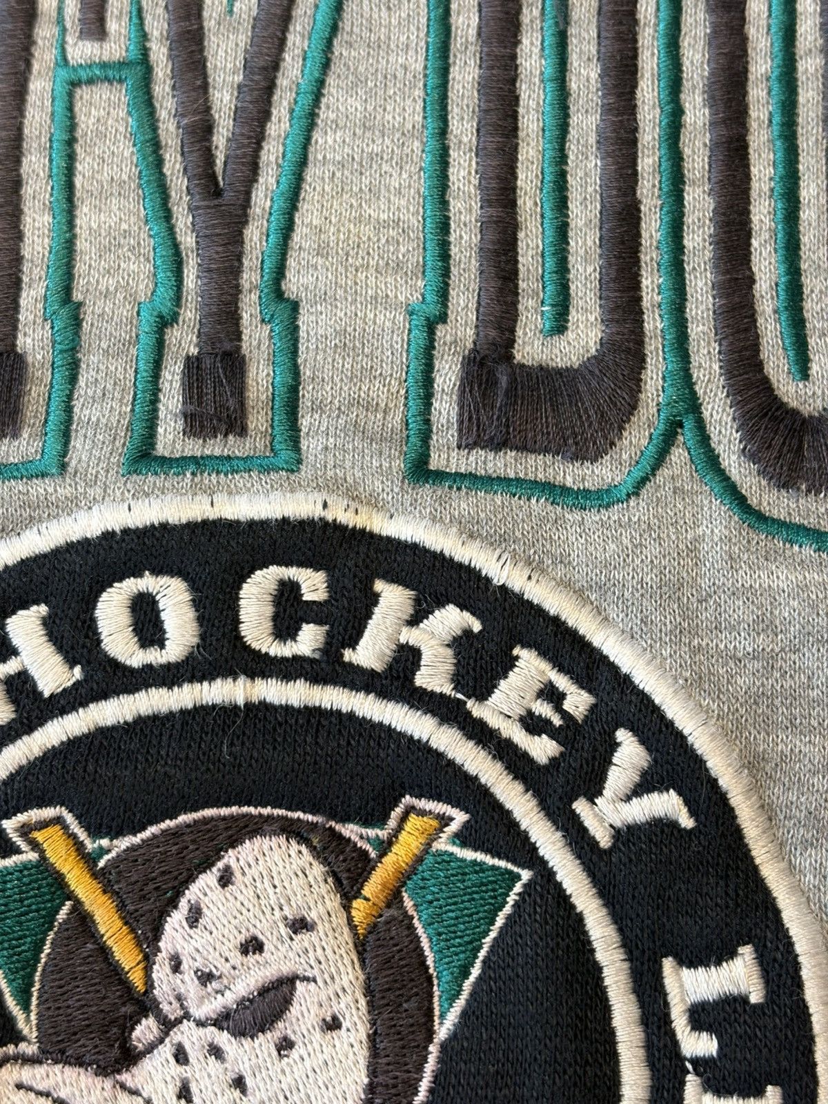 NHL Vintage 90 s Mighty Ducks NHL V-neck Sweatshirt Size US L / EU 52-54 / 3 - 7 Thumbnail