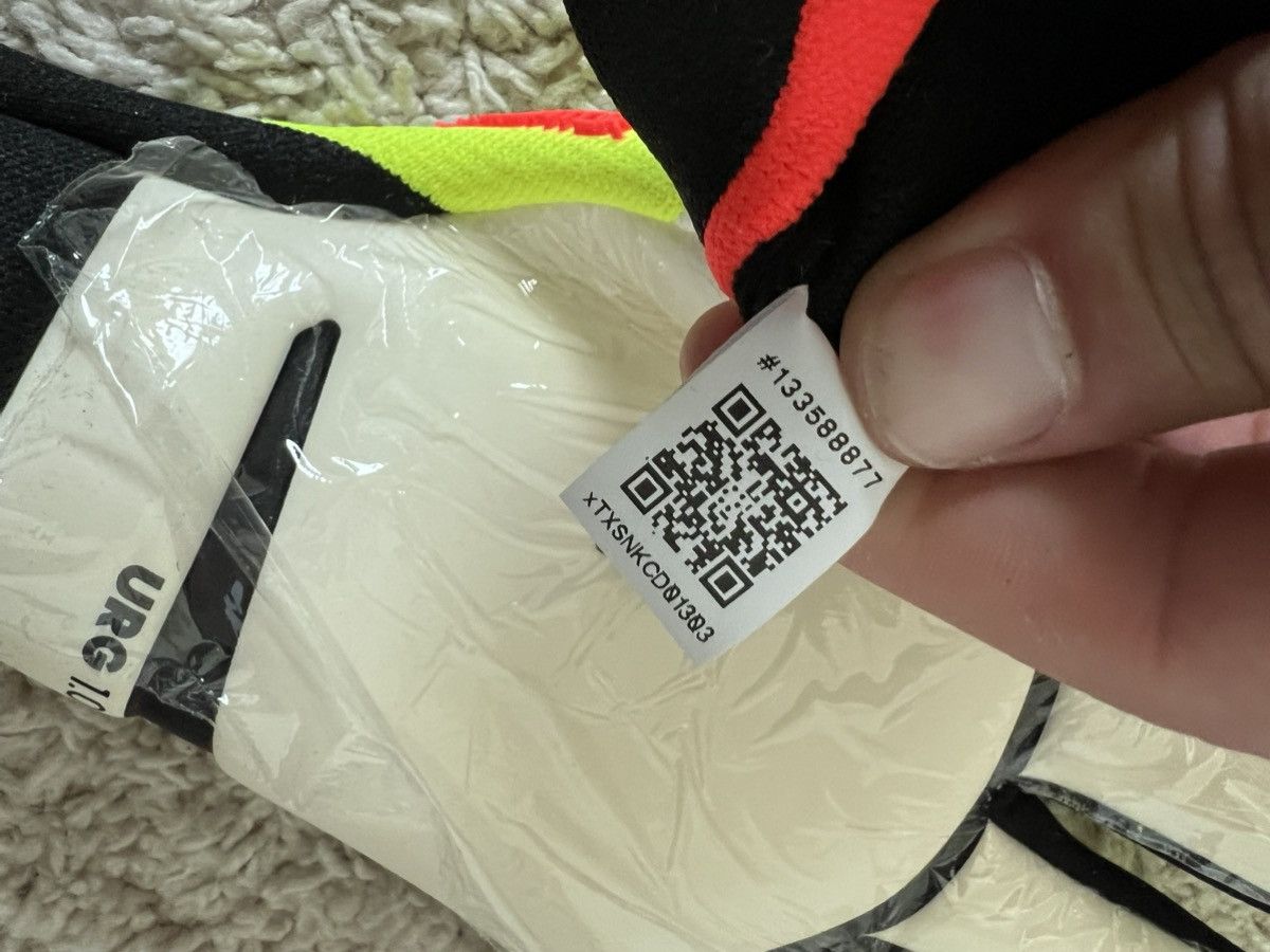 Adidas adidas PREDATOR PRO GL P GOALKEEPER Gloves Solar Yellow $160 Size ONE SIZE - 10 Thumbnail