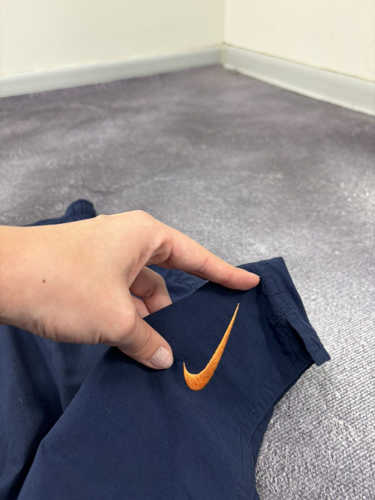 Nike Vintage 90s Nike Y2K Big Swoosh Retro Hype Nylon Shorts Size US 38 / EU 54 - 6 Thumbnail