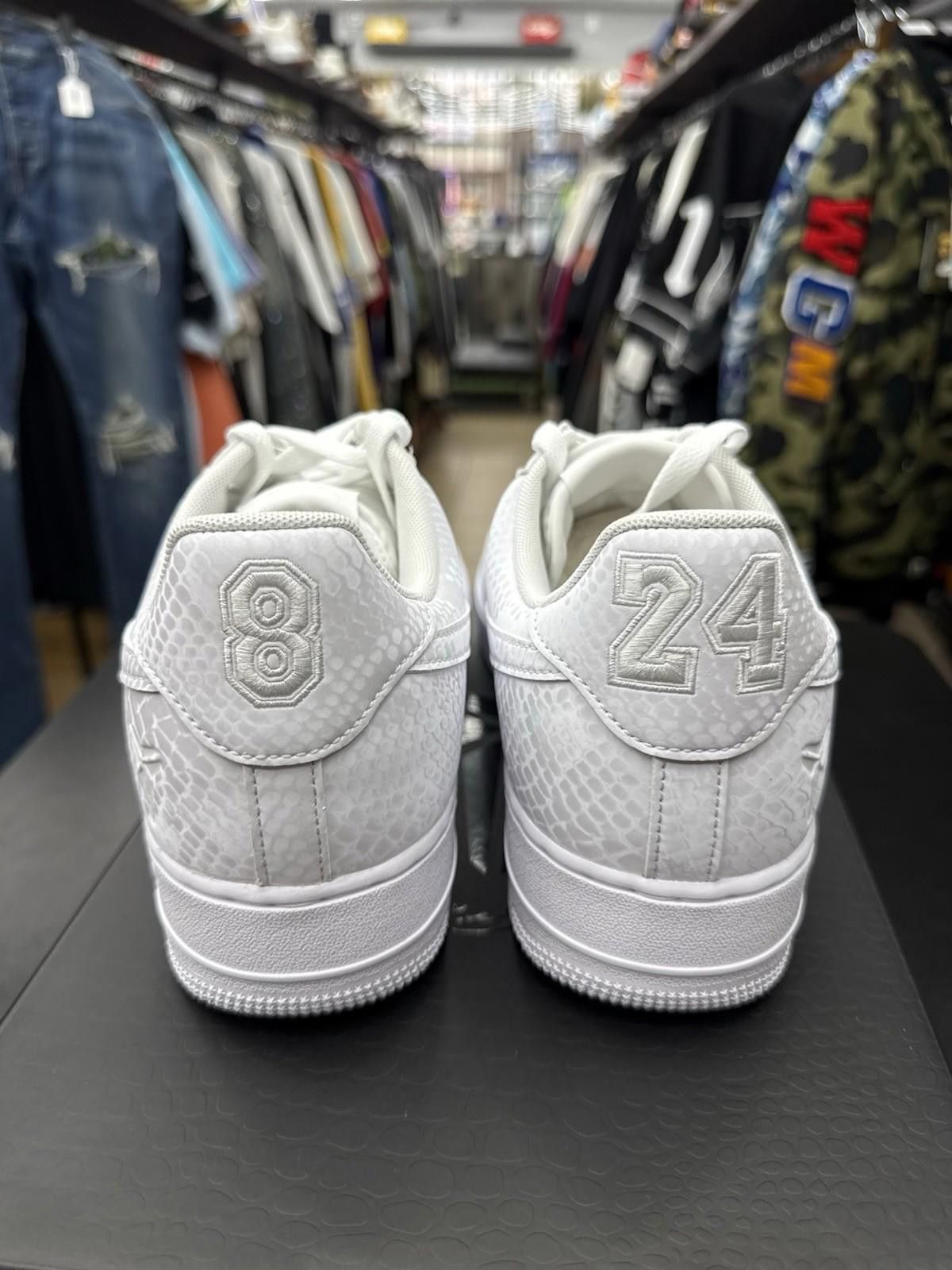 Nike Nike Kobe Bryant Air Force 1 Low Forever White Mamba (12) Size US 12 / EU 45 - 8 Thumbnail