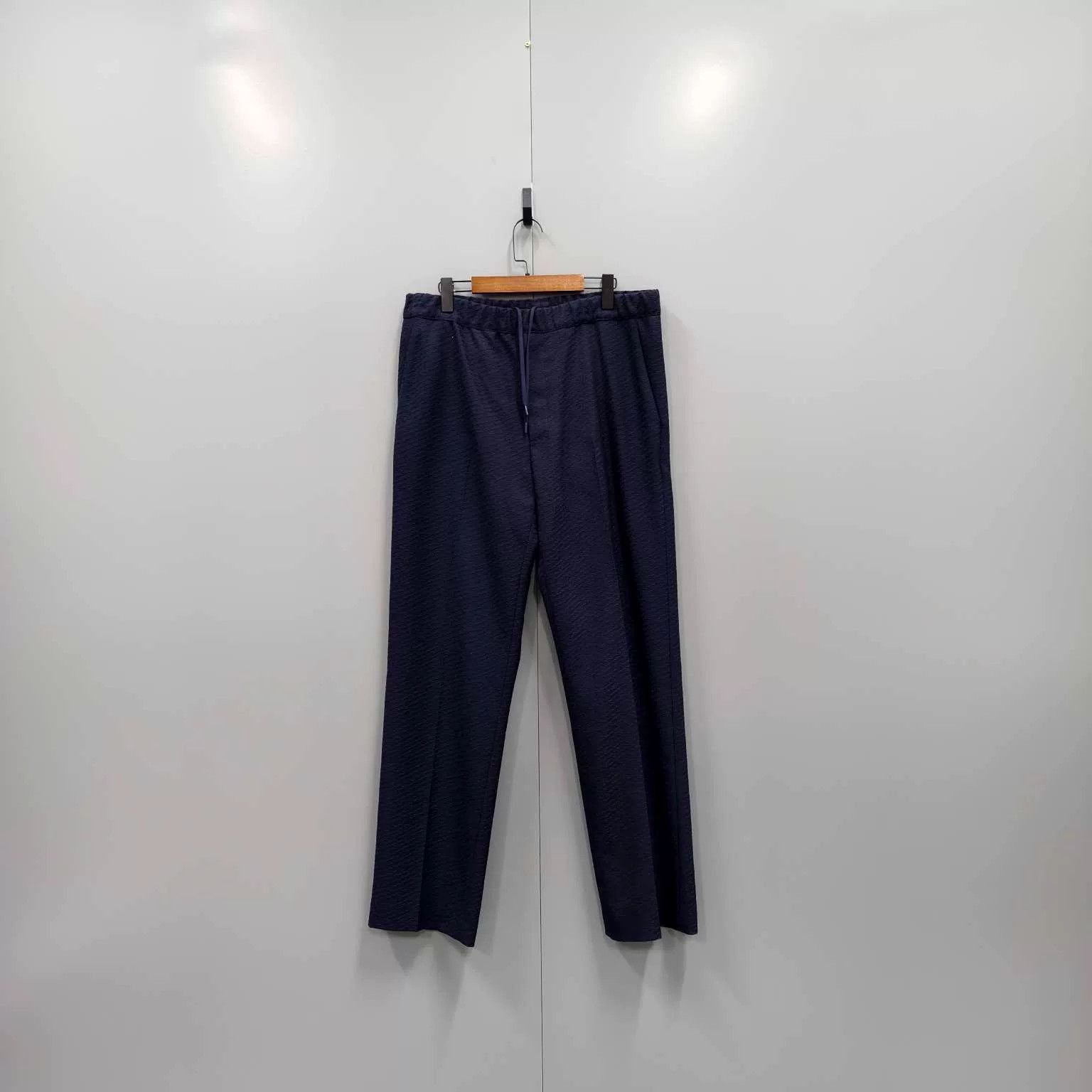 Louis Vuitton louis vuitton navy printed trousers size 42 Size US 42 / EU 58 - 1 Thumbnail