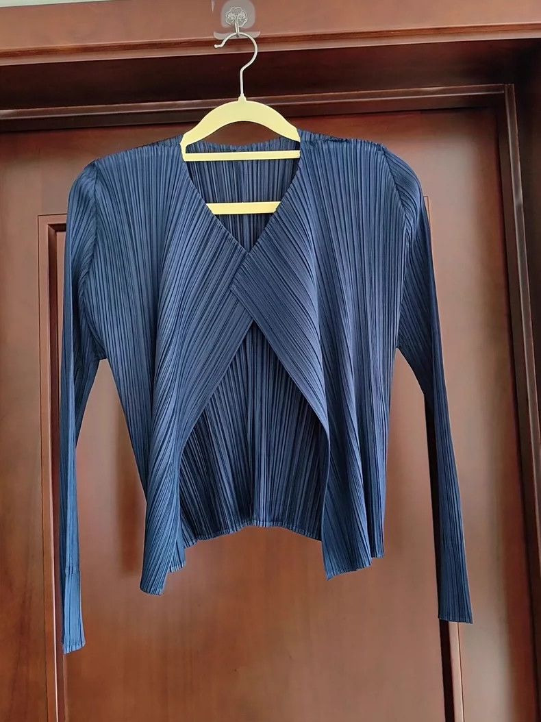 Issey Miyake Pleated Cardigan JO152- dmc