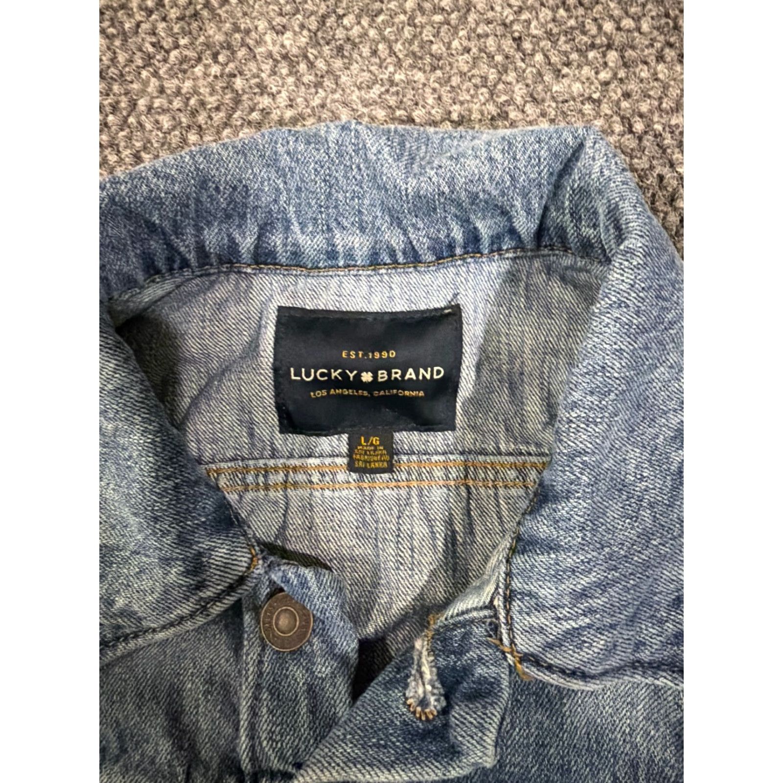 Lucky Brand Lucky Brand Denim Jacket Womens Small Blue Button Front Trucker Distressed Jacket | Denim Jacket | Blue | Regular | Women - XS to S not included Size S / US 4 / IT 40 - 3 Thumbnail