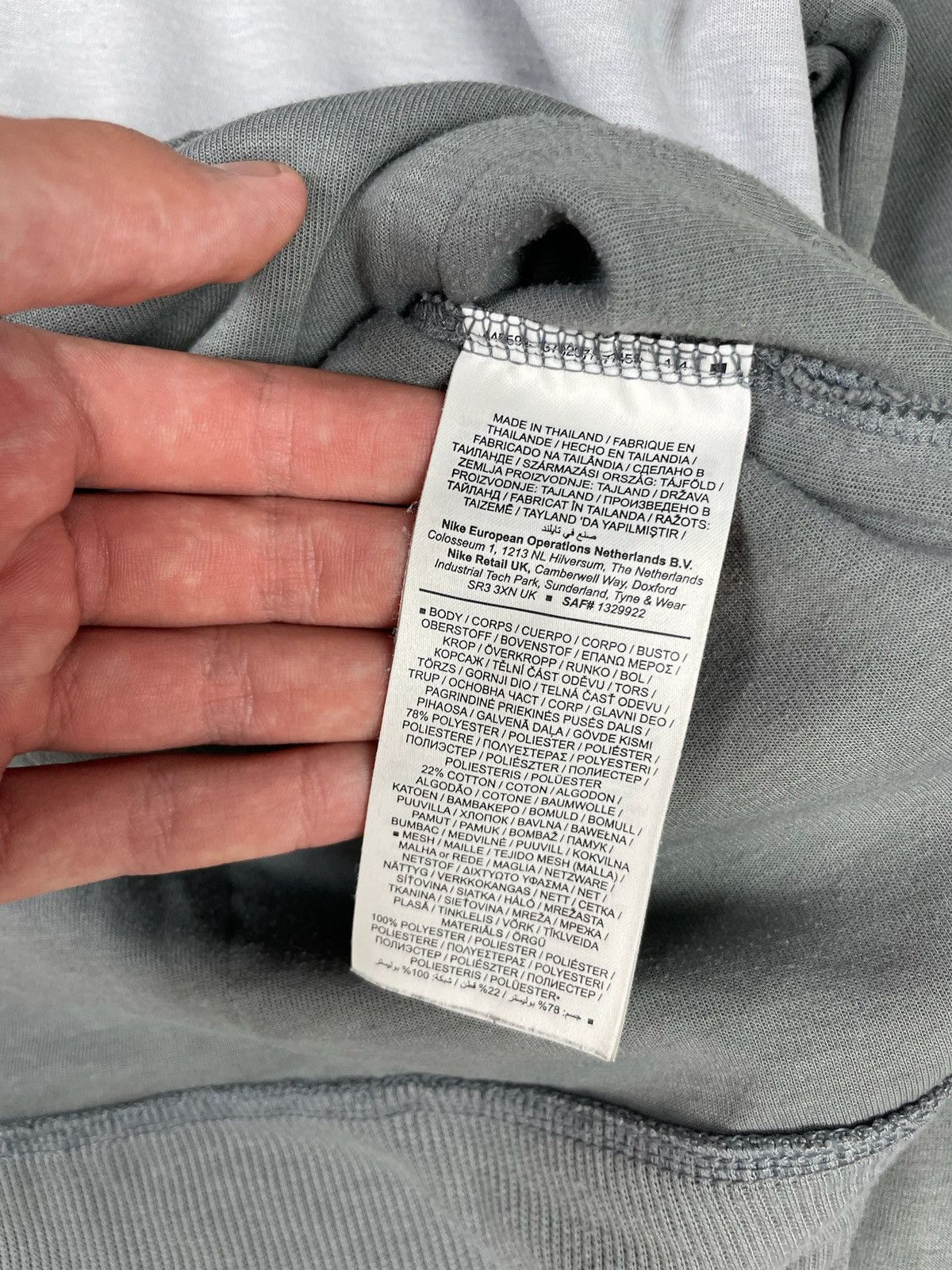 Nike Vintage nike Liverpool soccer hoodie size S grey Size US S / EU 44-46 / 1 - 5 Thumbnail