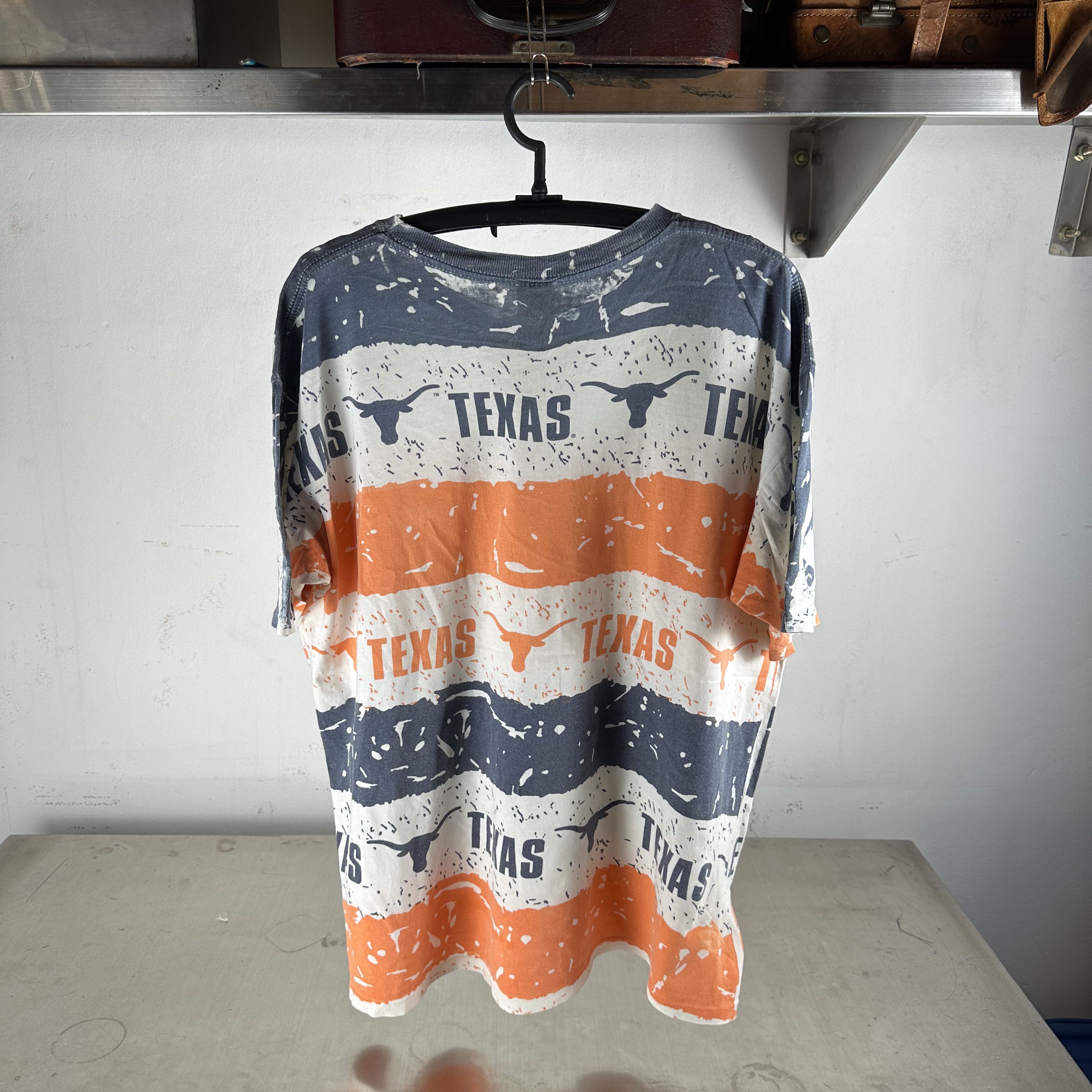 Vintage Vintage 90s Texas Longhorns NCAA All Over Print AOP T-Shirt Size US XL / EU 56 / 4 - 3 Thumbnail