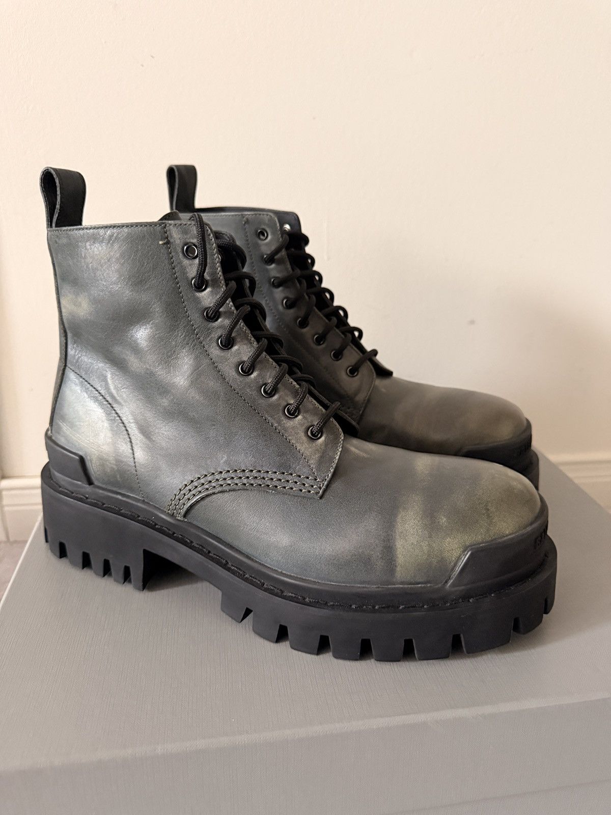 Balenciaga Balenciaga Striker Boots Distressed Leather Size US 7 / EU 40 - 1 Thumbnail