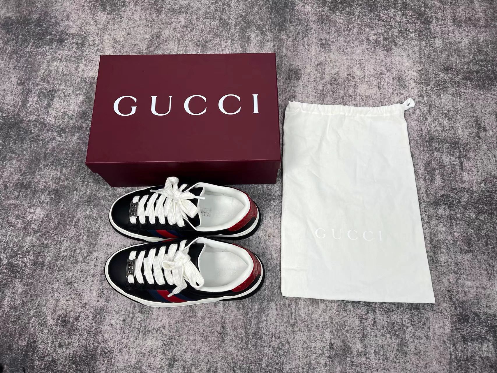 Gucci Gucci Red and Blue Sneakers K1 Size US 8.5 / EU 41-42 - 1 Thumbnail