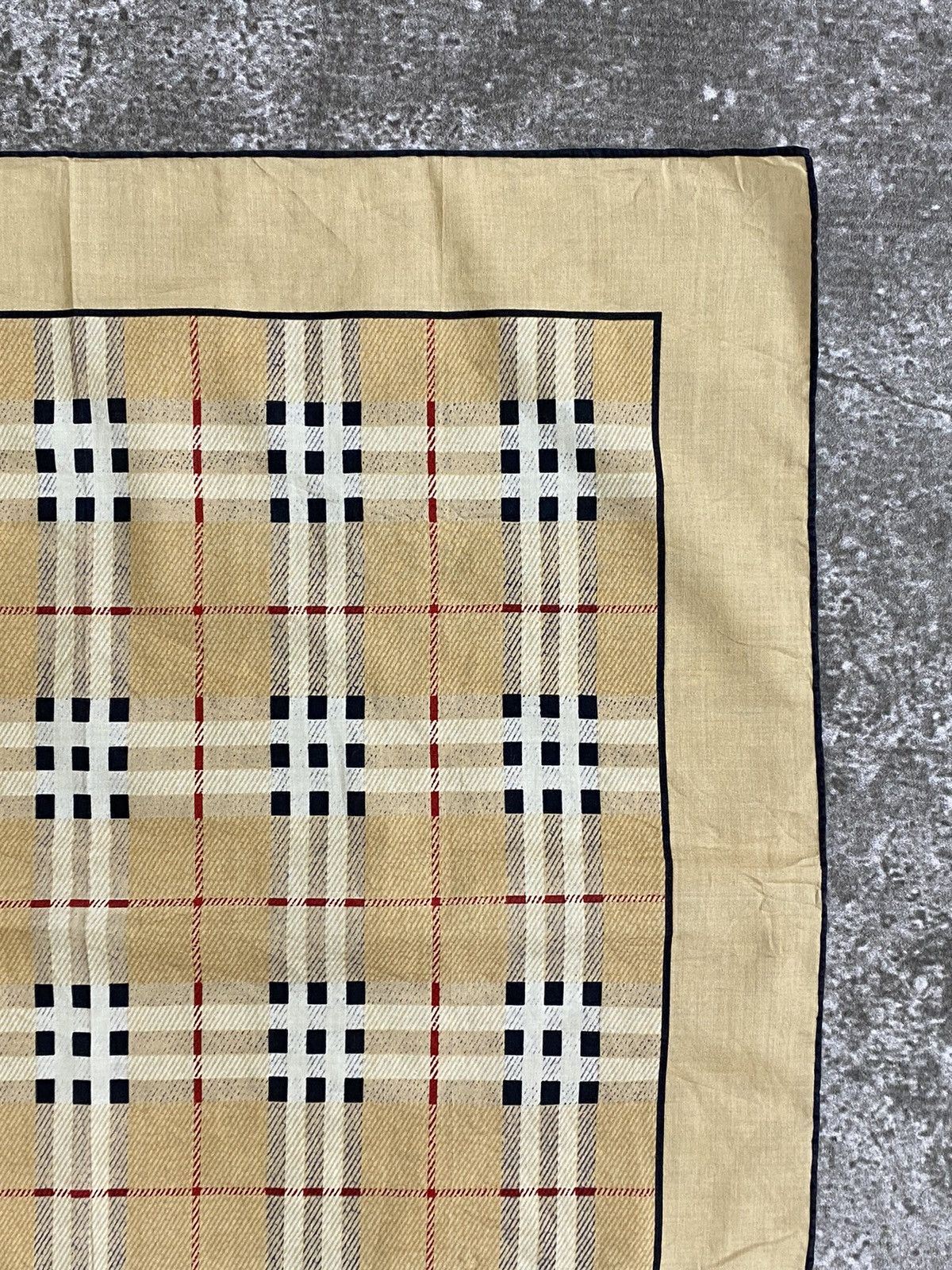 Burberry Burberrys Handkerchief / Bandana / Neckerchief Size ONE SIZE - 7 Thumbnail