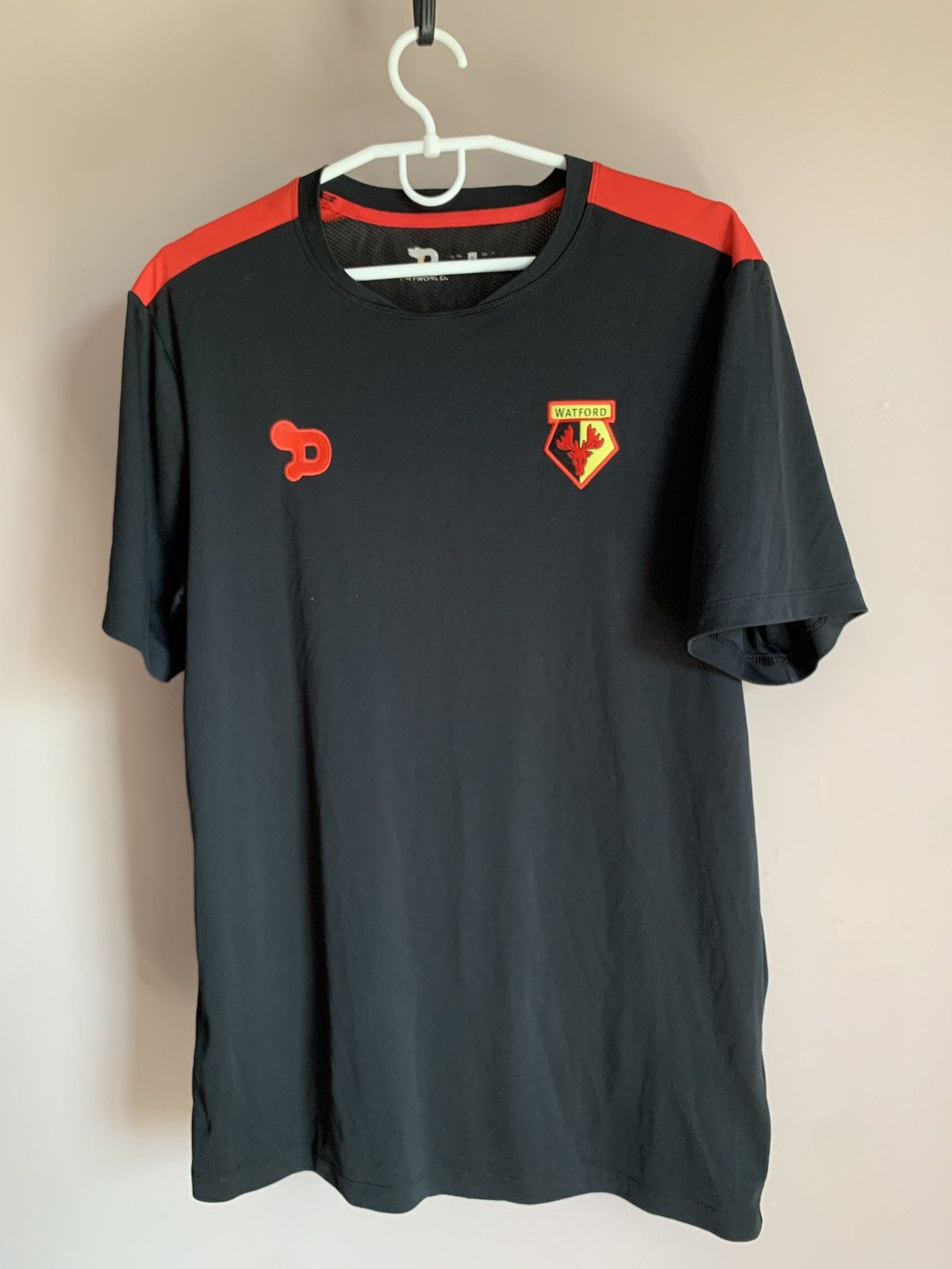 Other Watford Training Football Shirt Soccer Jersey Size M Size US M / EU 48-50 / 2 - 1 Thumbnail