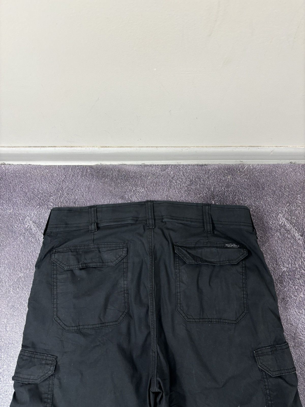 Lee Vintage Lee Extreme Motion Black Performance Cargo Shorts Size US 36 / EU 52 - 16 Thumbnail