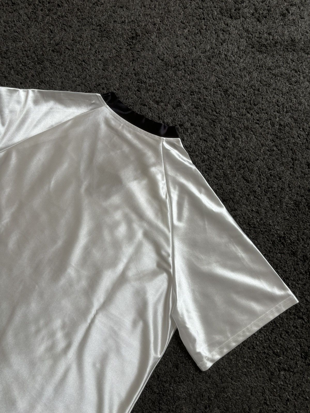 Vintage Vintage white unisex satin football jersey old money v neck Size US M / EU 48-50 / 2 - 10 Thumbnail