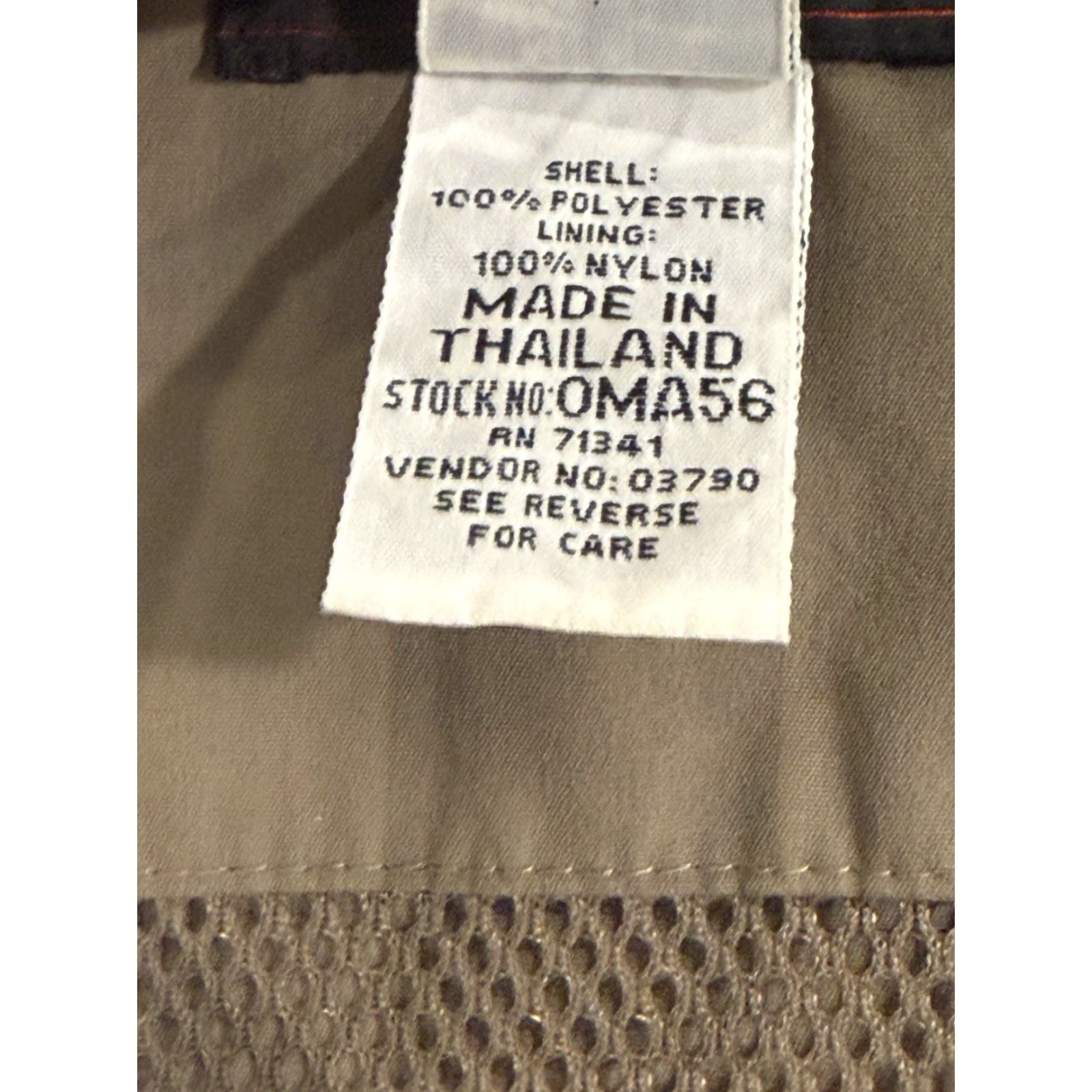 Vintage VINTAGE L.L. Bean Traveler Jacket Khaki Brown Reg XL Utility Vented Zipped Field Chore Jacket 90s Outdoor Workwear Mens Size US XL / EU 56 / 4 - 7 Thumbnail