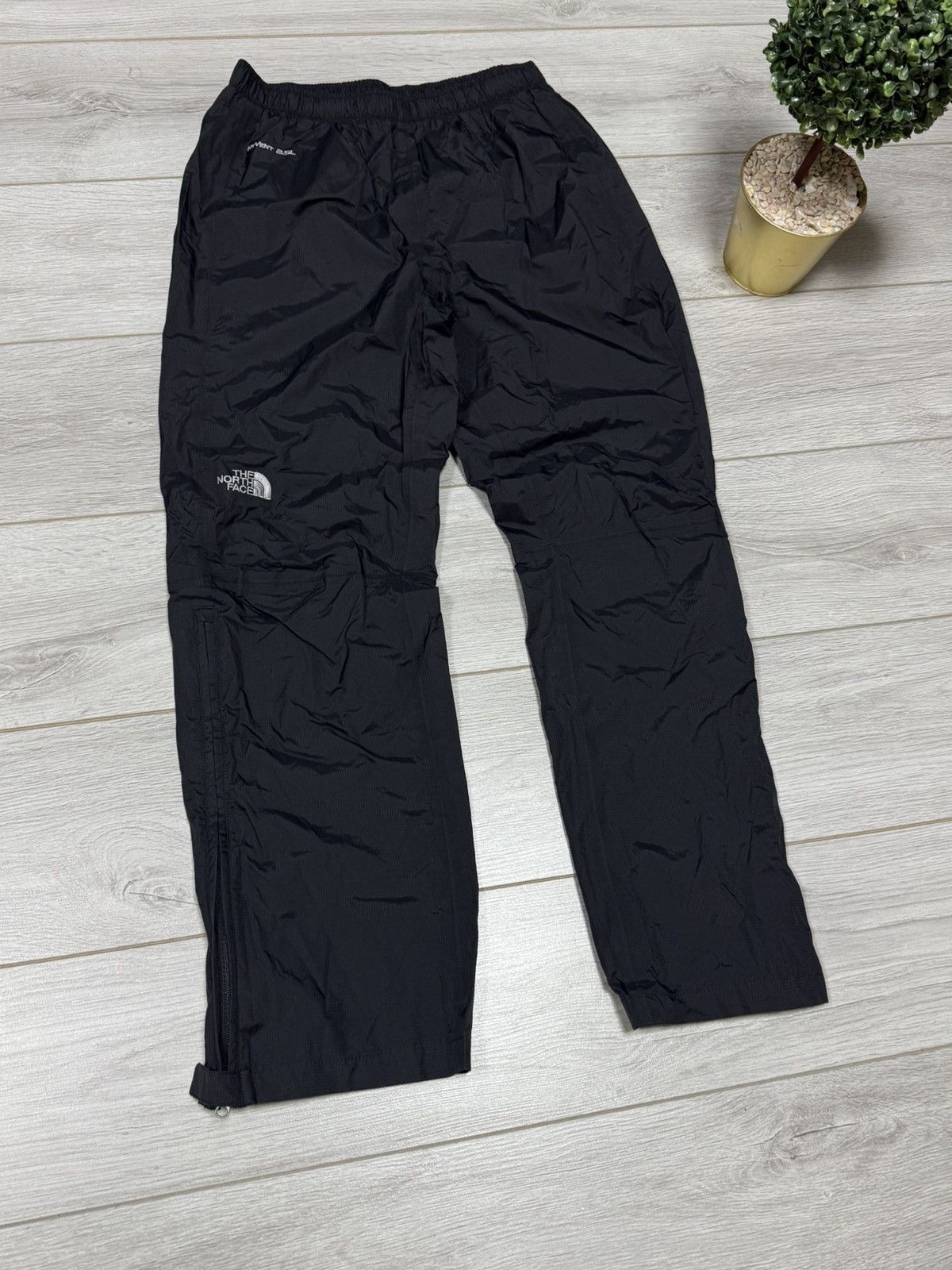The North Face The North Face hyvent 2.5 L gore tex waterproof Size US 32 / EU 48 - 2 Thumbnail