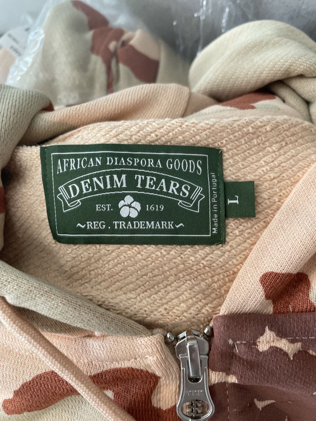 DENIM TEARS Denim Tears Cotton Wreath Zip Hoodie Tan Camo L Size US L / EU 52-54 / 3 - 3 Thumbnail