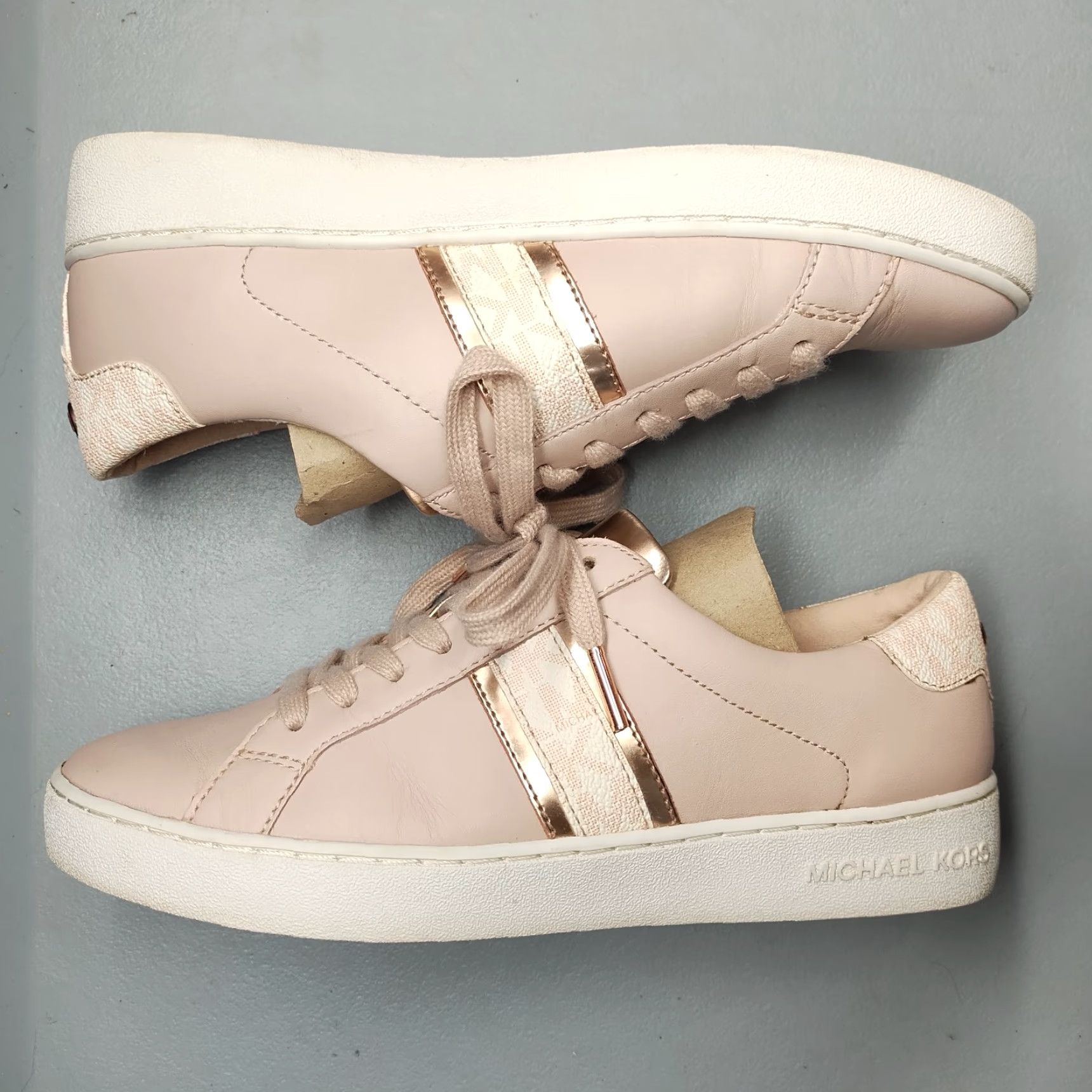 Michael Kors Michael Kors Womens Size 6M Pink White Leather Cap Toe Lace Up Casual Sneakers Size ONE SIZE - 3 Thumbnail