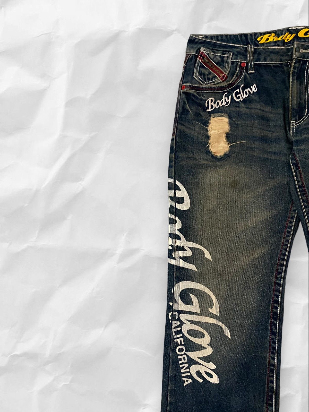 Body Glove Vintage 2010 Body Glove Surf Emberoided Patches Jeans Size US 34 / EU 50 - 4 Thumbnail