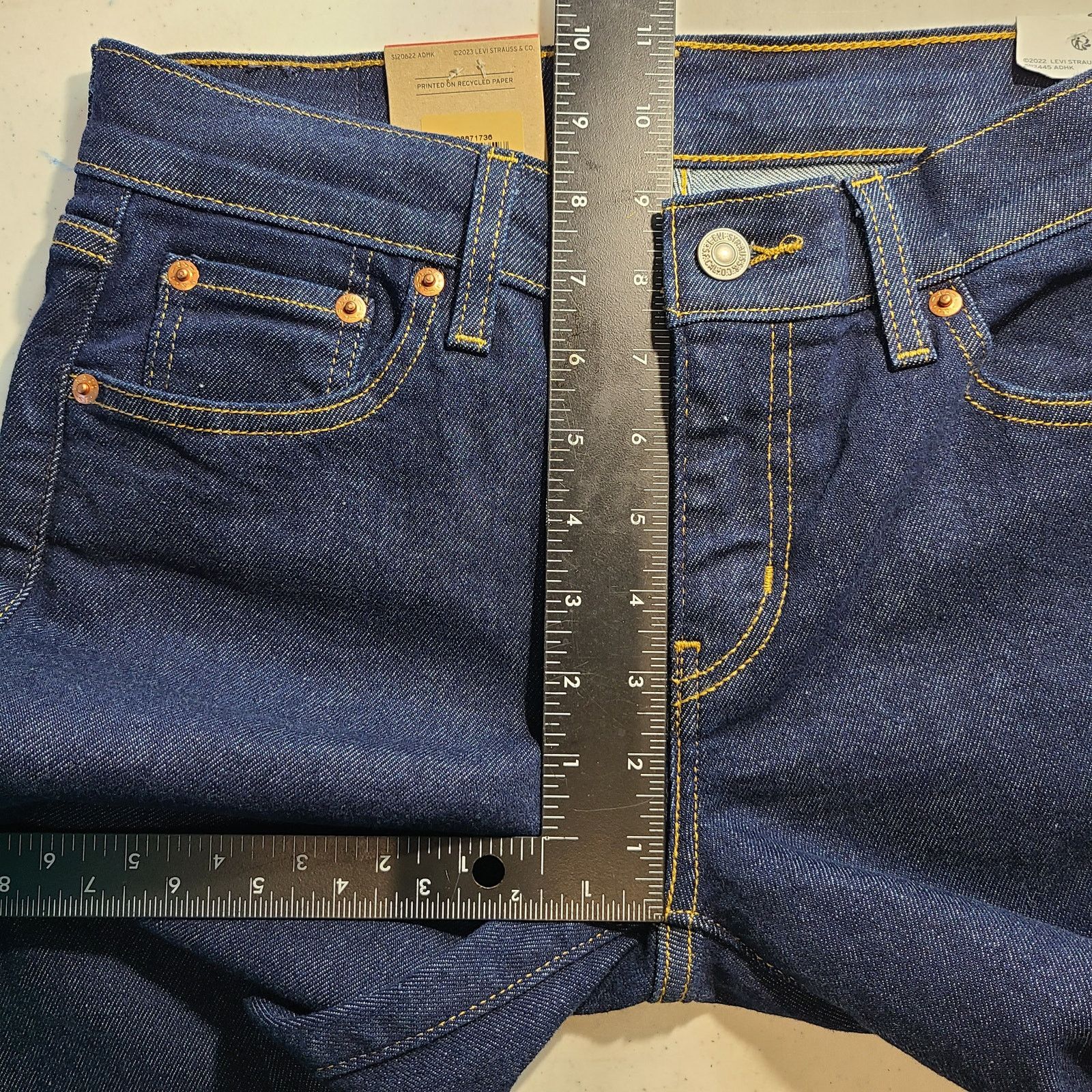 Levi's Levi's BOYFRIEND Tapered Leg Dark Wash Jeans 26 x 30 2658 Size 26" / US 2 / IT 38 - 9 Thumbnail