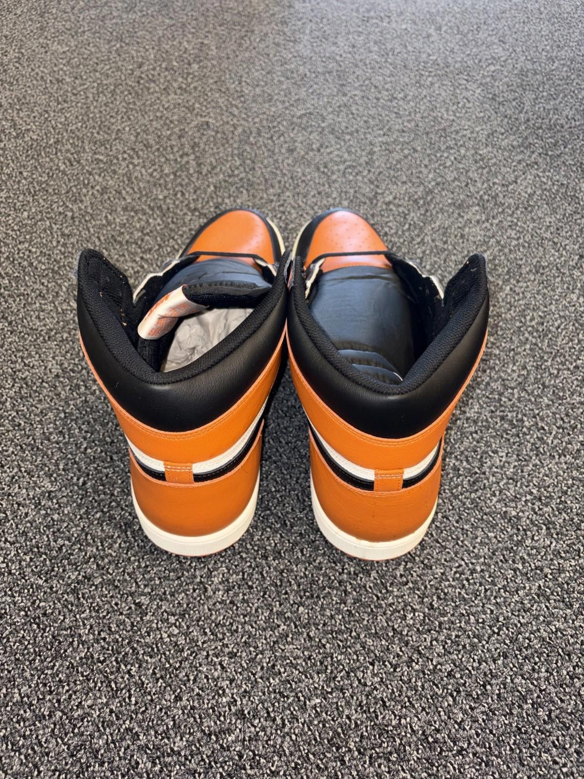 Jordan Brand Size 18 - Air Jordan 1 Shattered Backboard (2025) Size US 15 / EU 48 - 4 Thumbnail