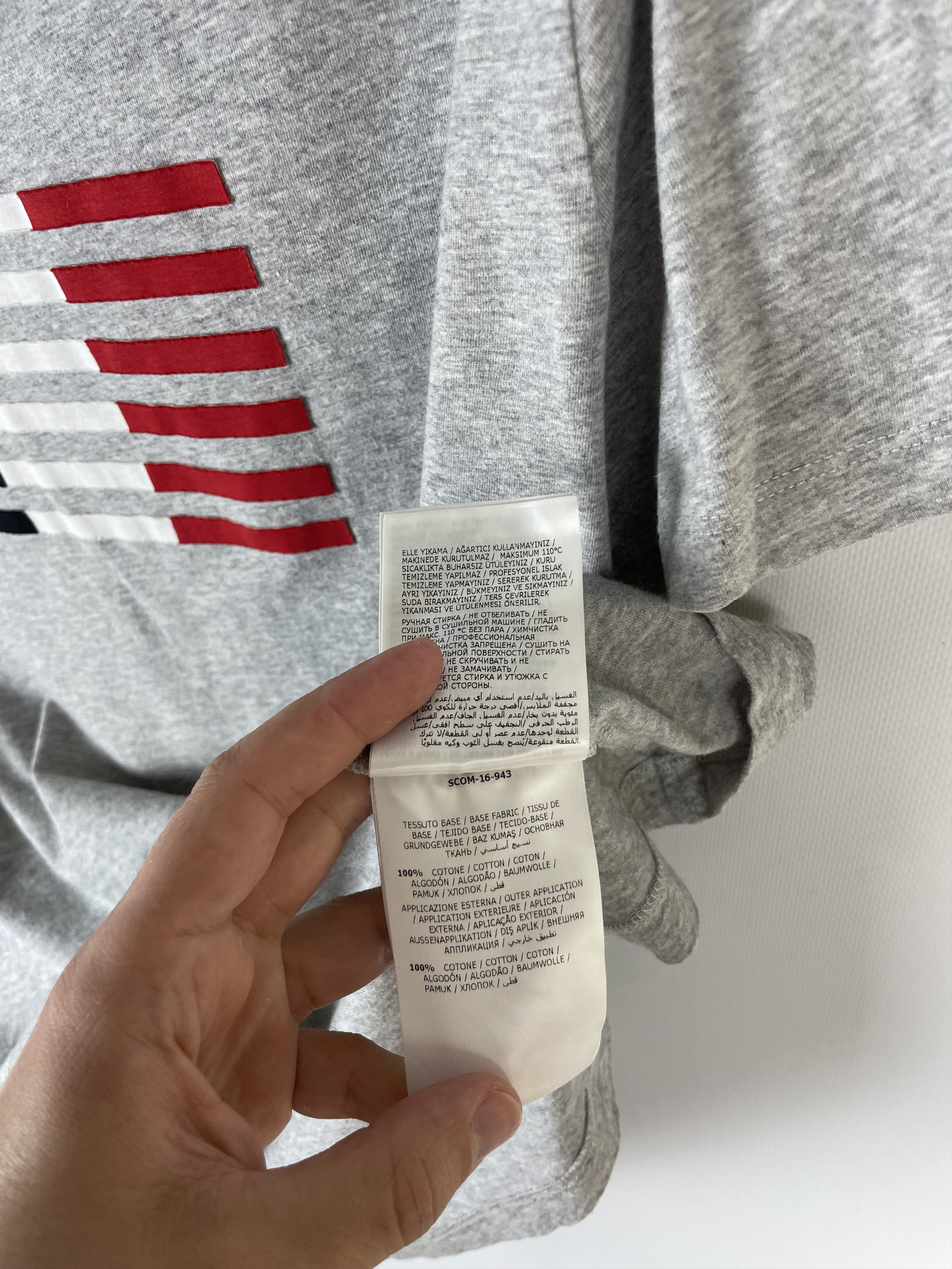 Moncler Moncler T-shirt Size US L / EU 52-54 / 3 - 8 Thumbnail