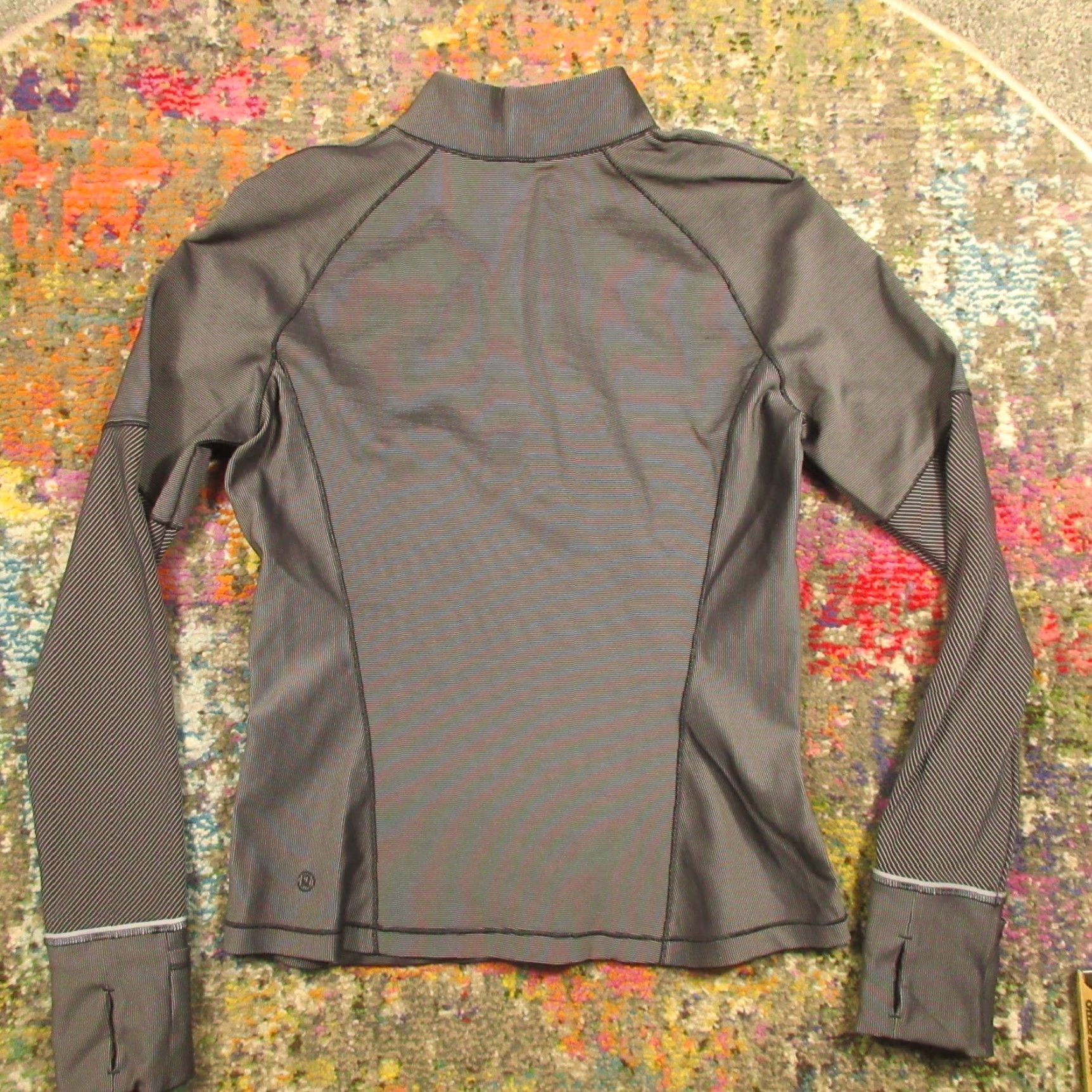 Lululemon Lululemon Running Jacket Women 6 Black Reflective Striped Thumb Holes Zip Jacket Track Lightweight Pockets Athletic Size M / US 6-8 / IT 42-44 - 2 Thumbnail