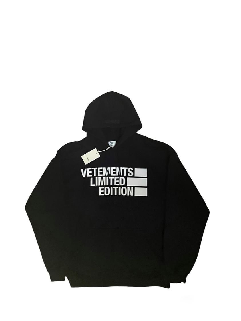 Vetements Vetements black limited edition oversized hoodie