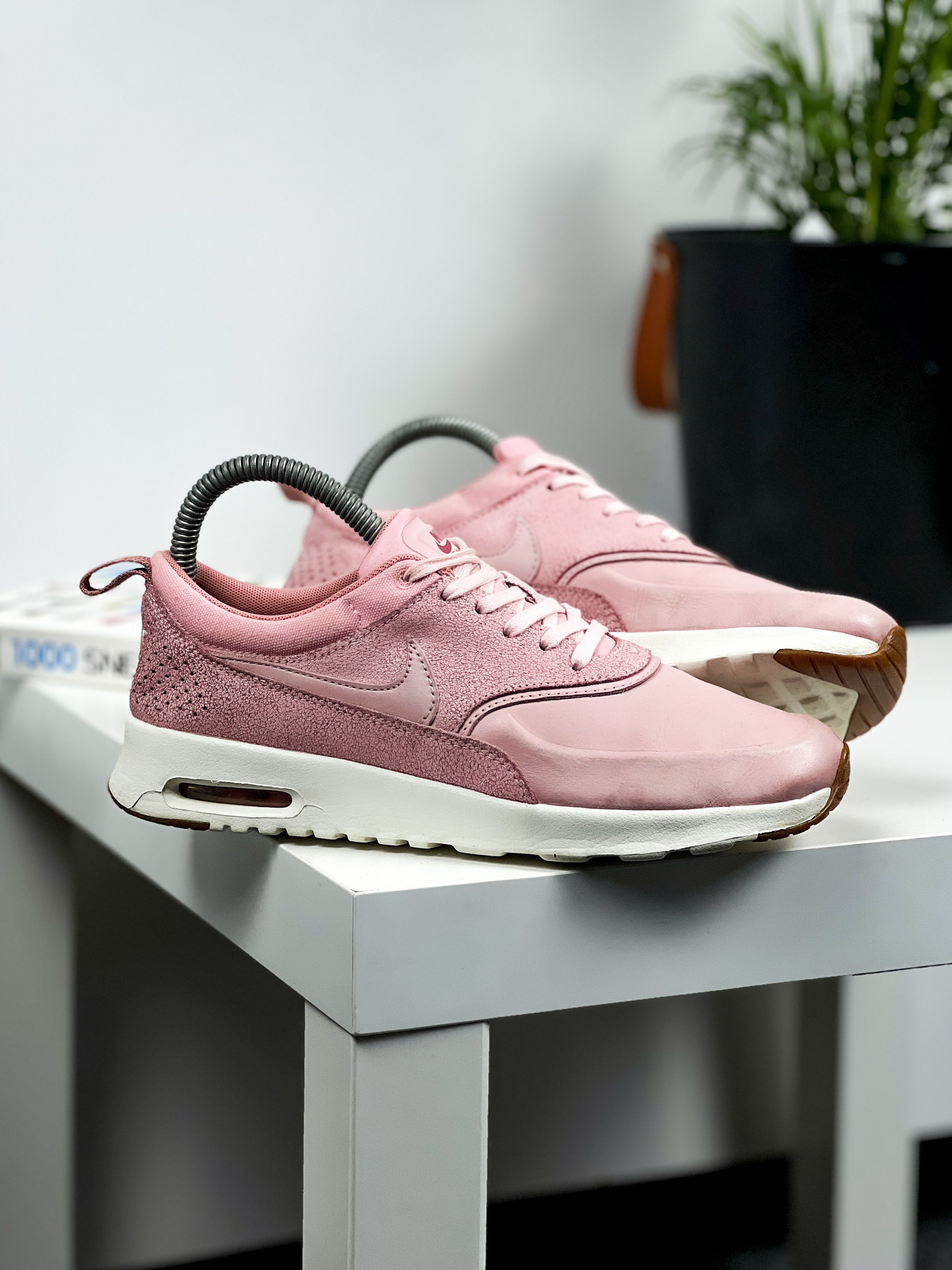 Nike Nike WMNS Air Max Thea Premium `616723-603` Size US 8.5 / IT 38.5 - 1 Thumbnail