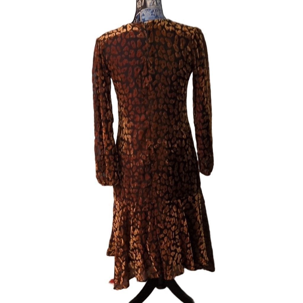 Other Belladonna Cheetah Velour Midi Long Sleeve Dress Size Small Size S / US 4 / IT 40 - 4 Thumbnail