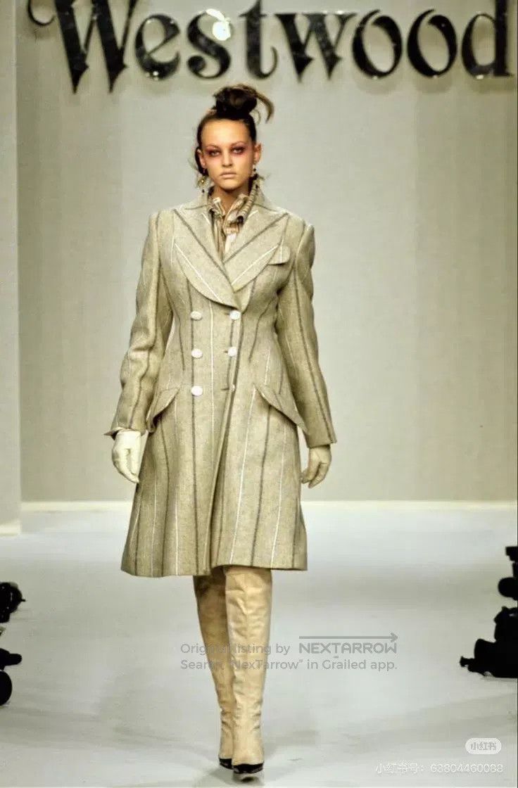Vivienne Westwood Vivienne Westwood 1996 Runway Coat with Gold Label Size XS / US 0-2 / IT 36-38 - 6 Thumbnail