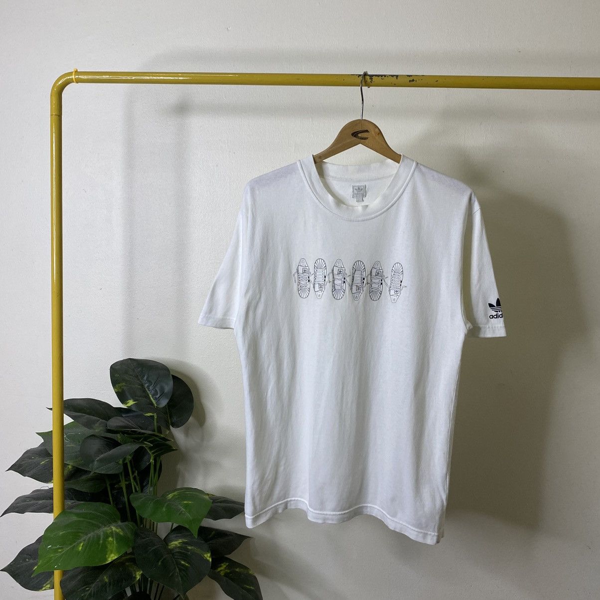 Adidas Vintage 2000s Adidas Stan Smith T Shirt Size US M / EU 48-50 / 2 - 1 Thumbnail